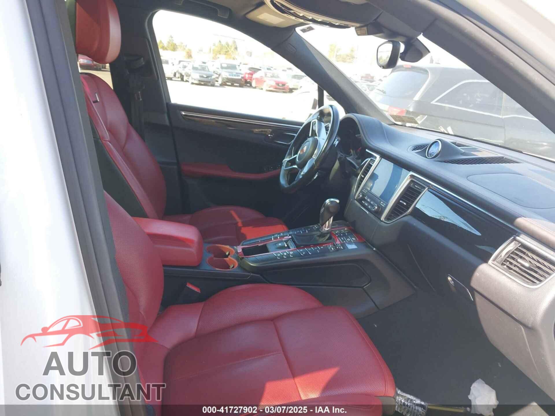 PORSCHE MACAN 2018 - WP1AA2A58JLB13832