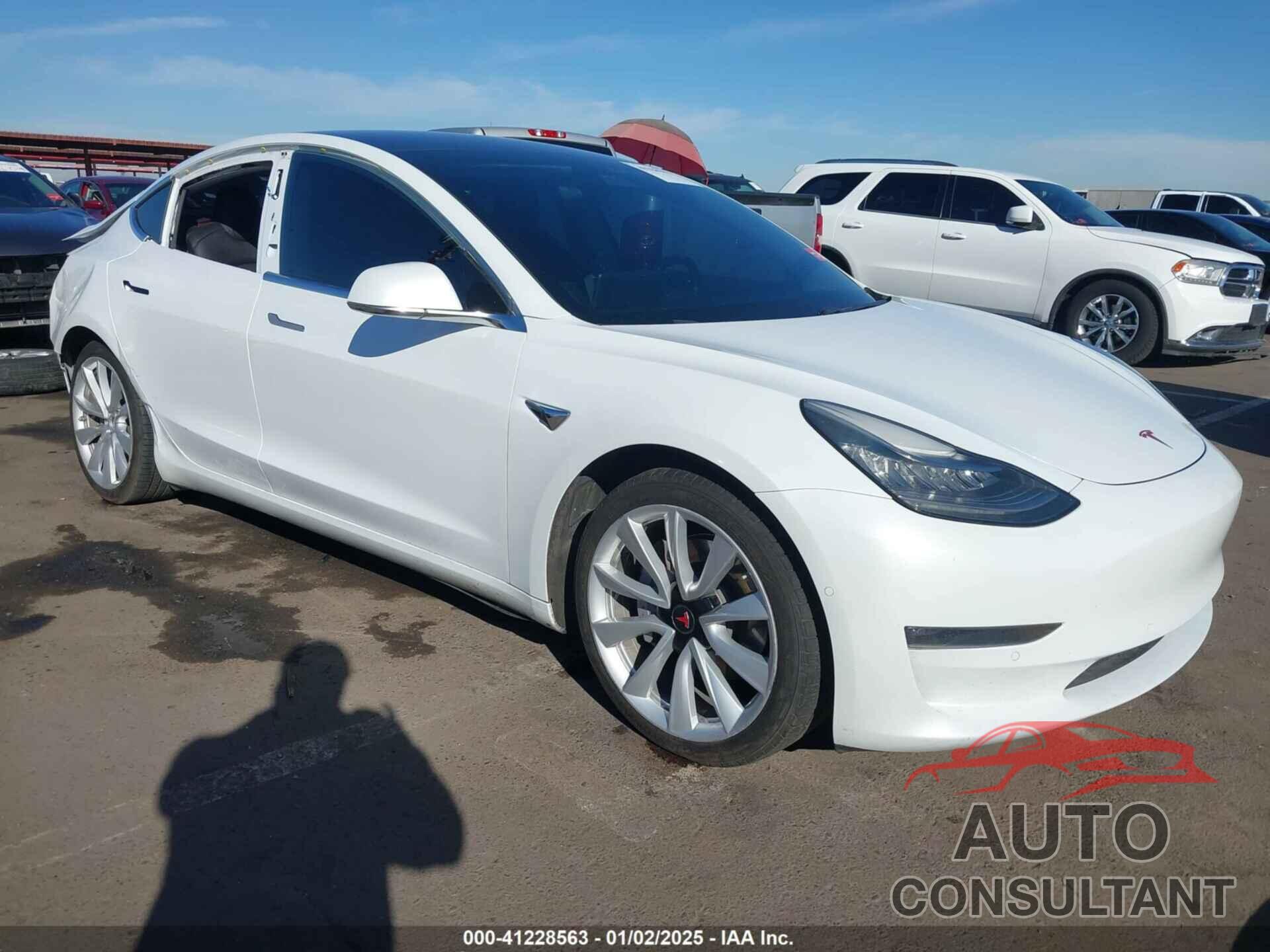 TESLA MODEL 3 2018 - 5YJ3E1EA8JF053084