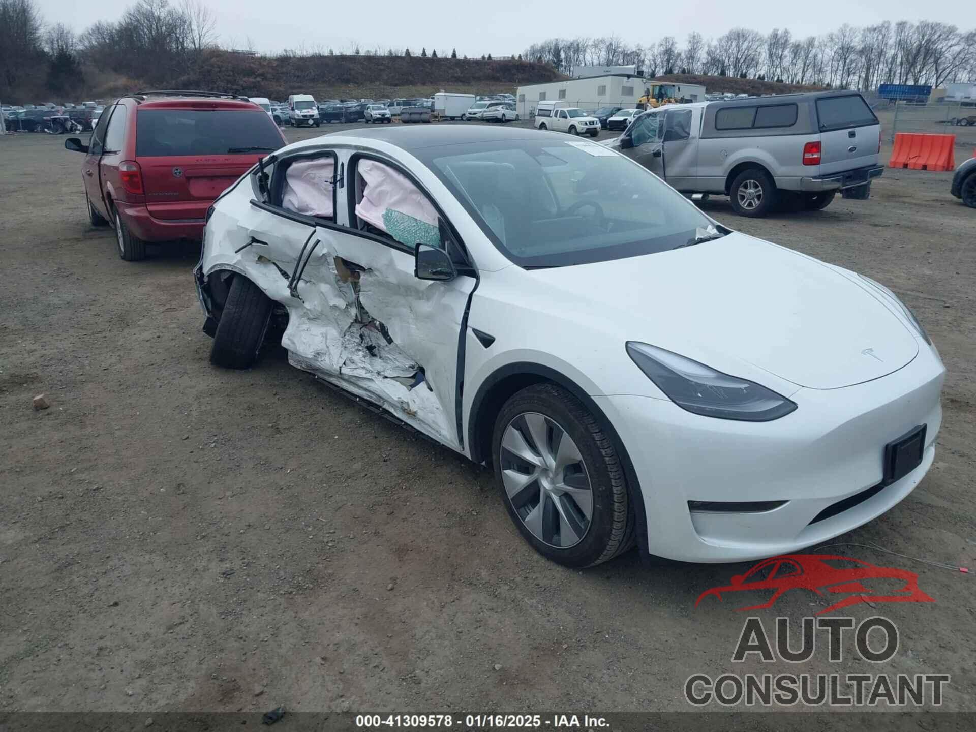 TESLA MODEL Y 2023 - 7SAYGDEE7PF759107