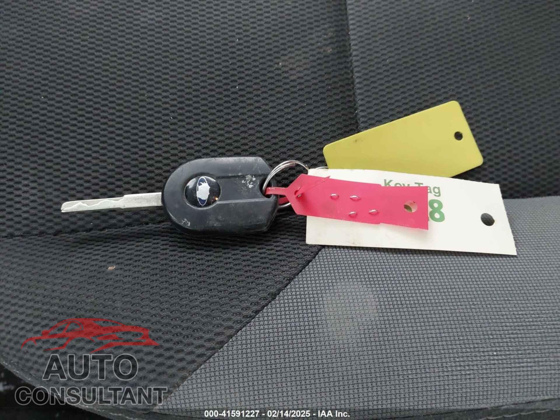 FORD FOCUS 2014 - 1FADP3E2XEL398855