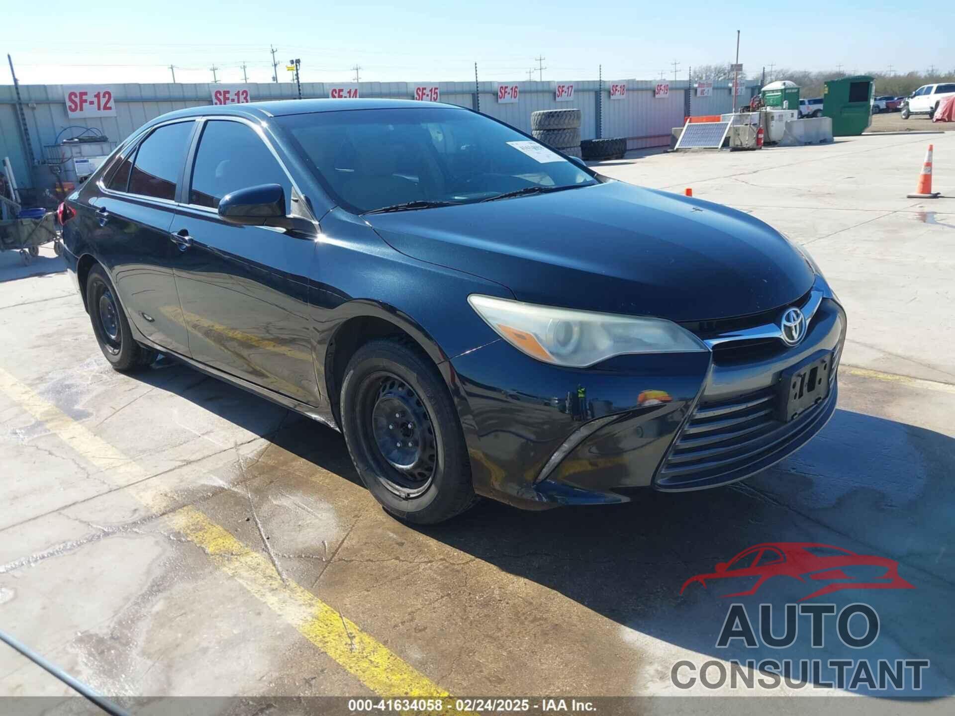 TOYOTA CAMRY 2015 - 4T4BF1FK4FR457497