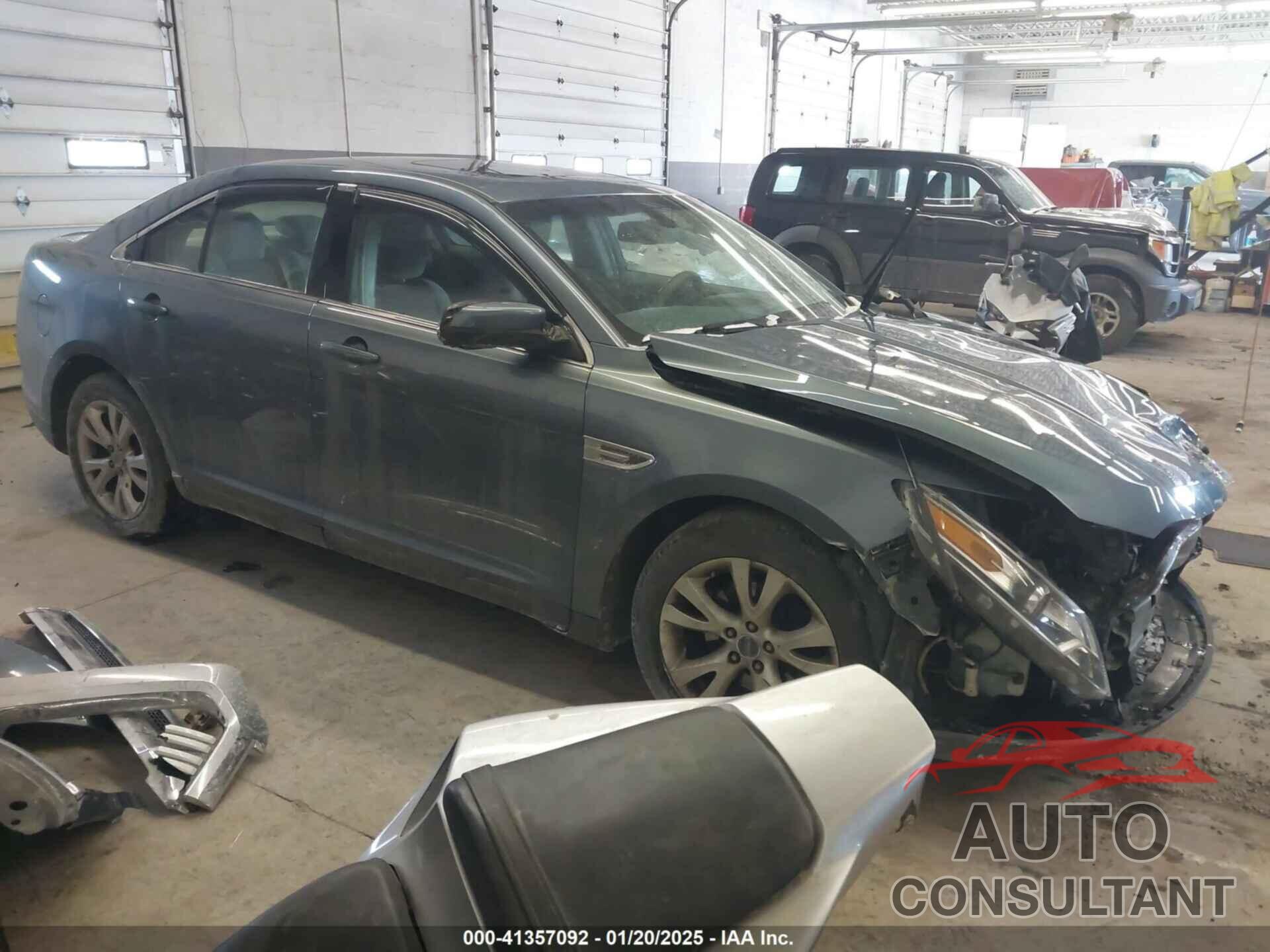 FORD TAURUS 2010 - 1FAHP2EW8AG143428