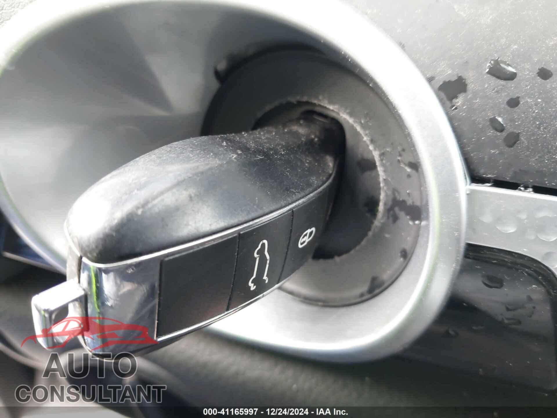 PORSCHE CAYENNE 2012 - WP1AA2A2XCLA02420