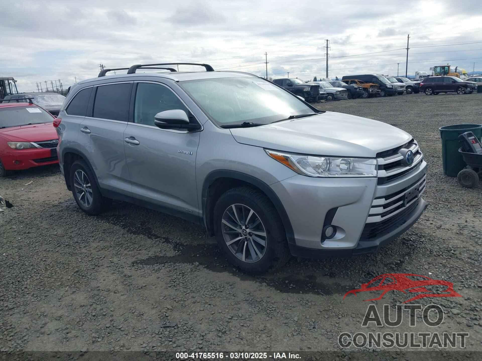TOYOTA HIGHLANDER HYBRID 2019 - 5TDJGRFH1KS055686