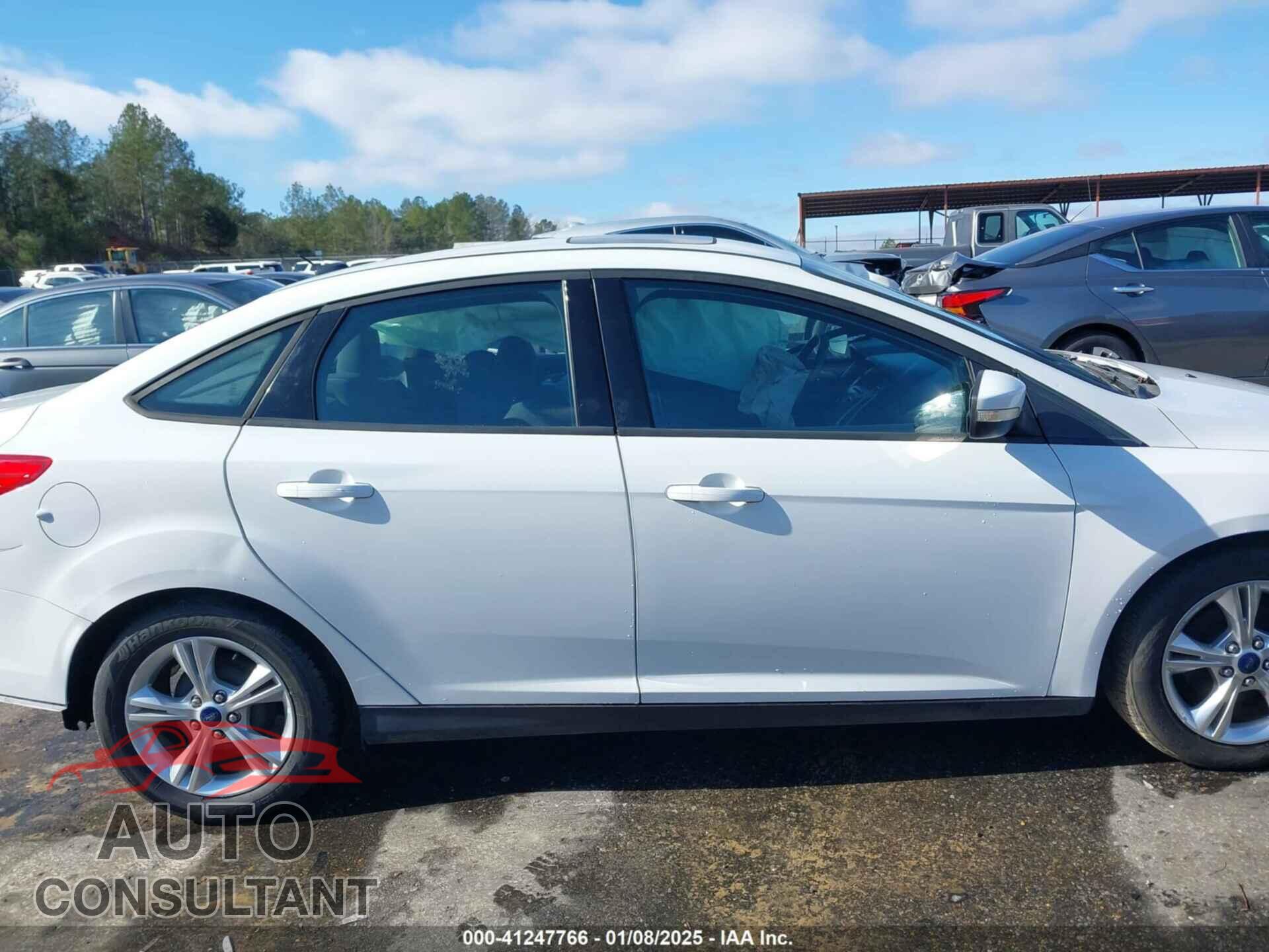FORD FOCUS 2014 - 1FADP3F21EL317448