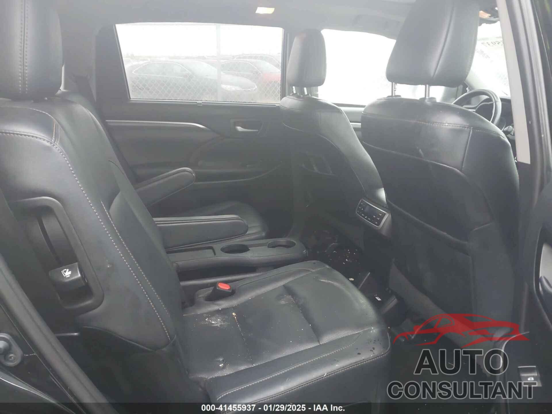 TOYOTA HIGHLANDER 2019 - 5TDDZRFH6KS977765