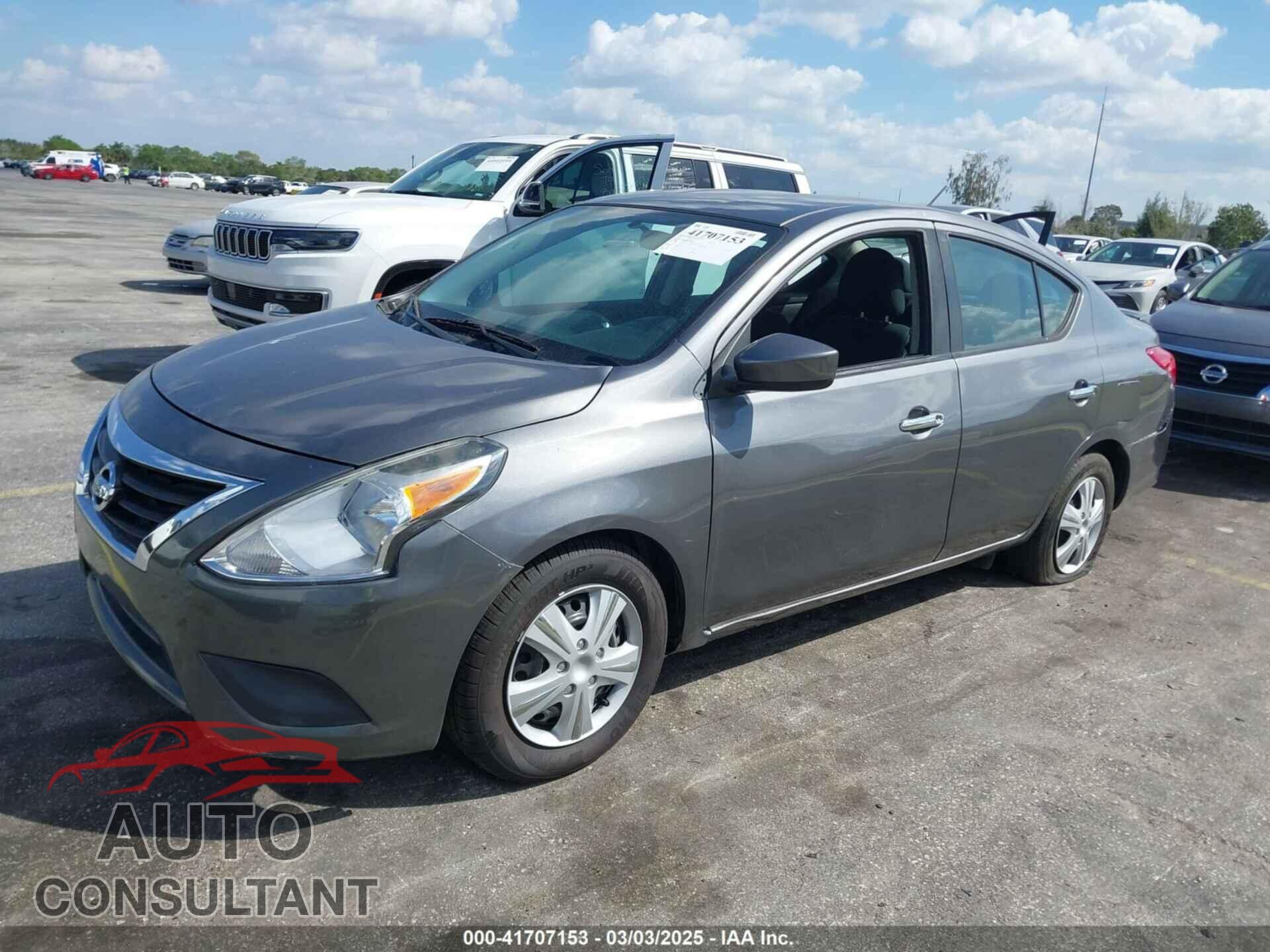 NISSAN VERSA 2019 - 3N1CN7AP3KL875830