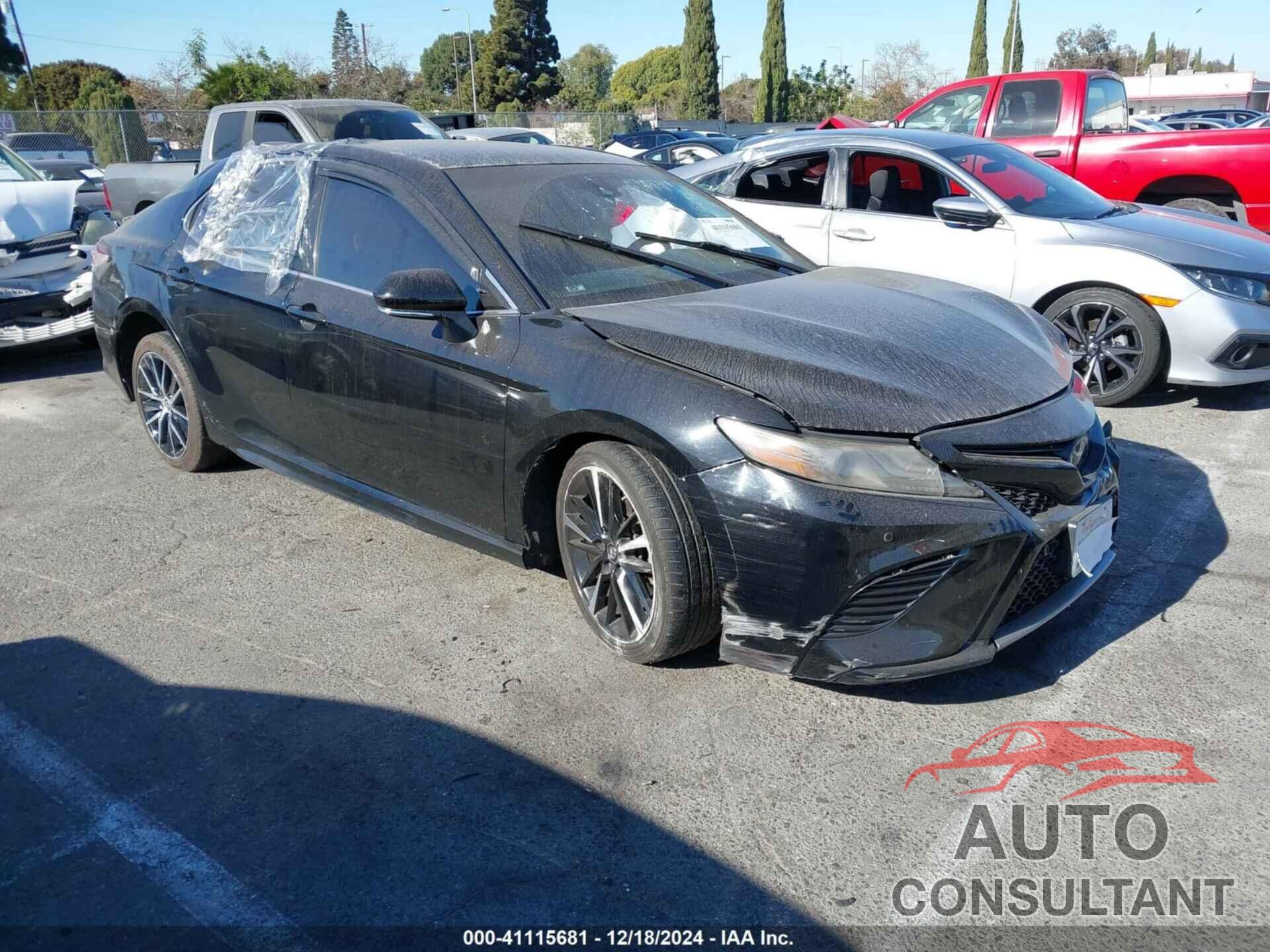 TOYOTA CAMRY 2018 - 4T1B61HK3JU034622