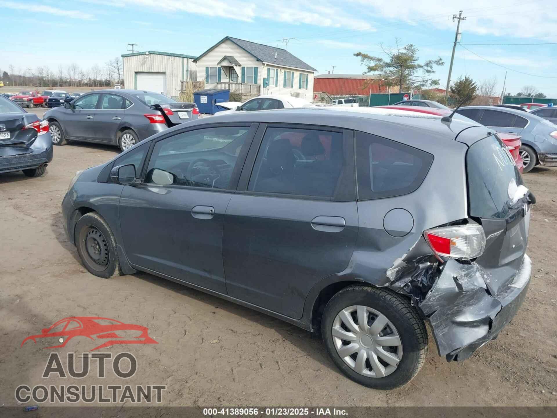 HONDA FIT 2013 - JHMGE8H30DC027649