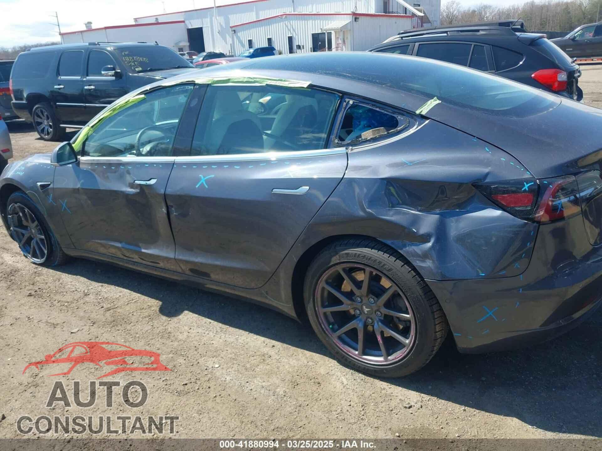 TESLA MODEL 3 2020 - 5YJ3E1EA2LF634566