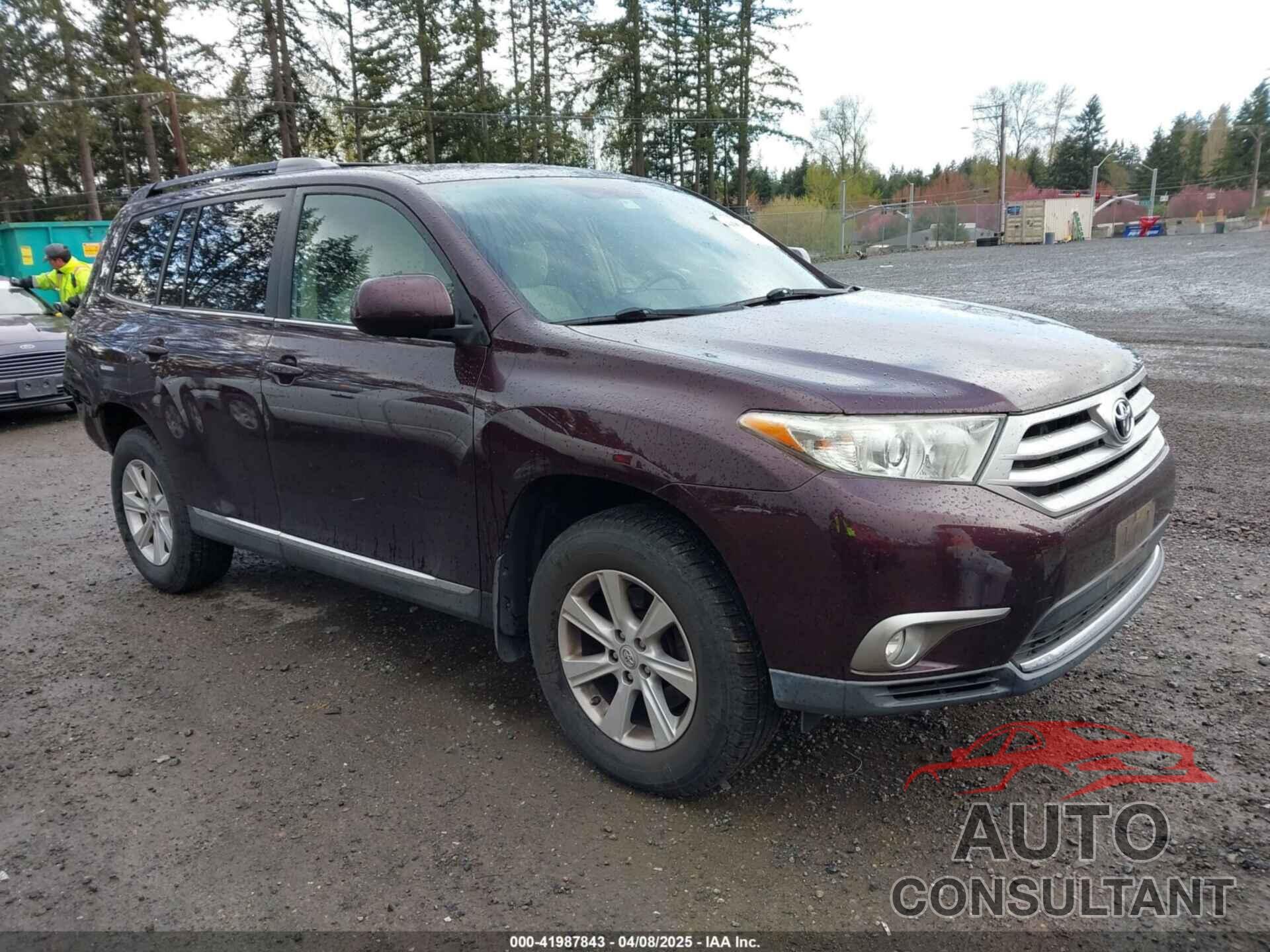 TOYOTA HIGHLANDER 2011 - 5TDBK3EH3BS043931