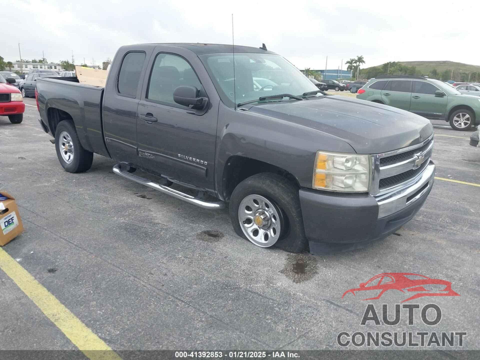 CHEVROLET SILVERADO 1500 2011 - 1GCRCSEA9BZ137903