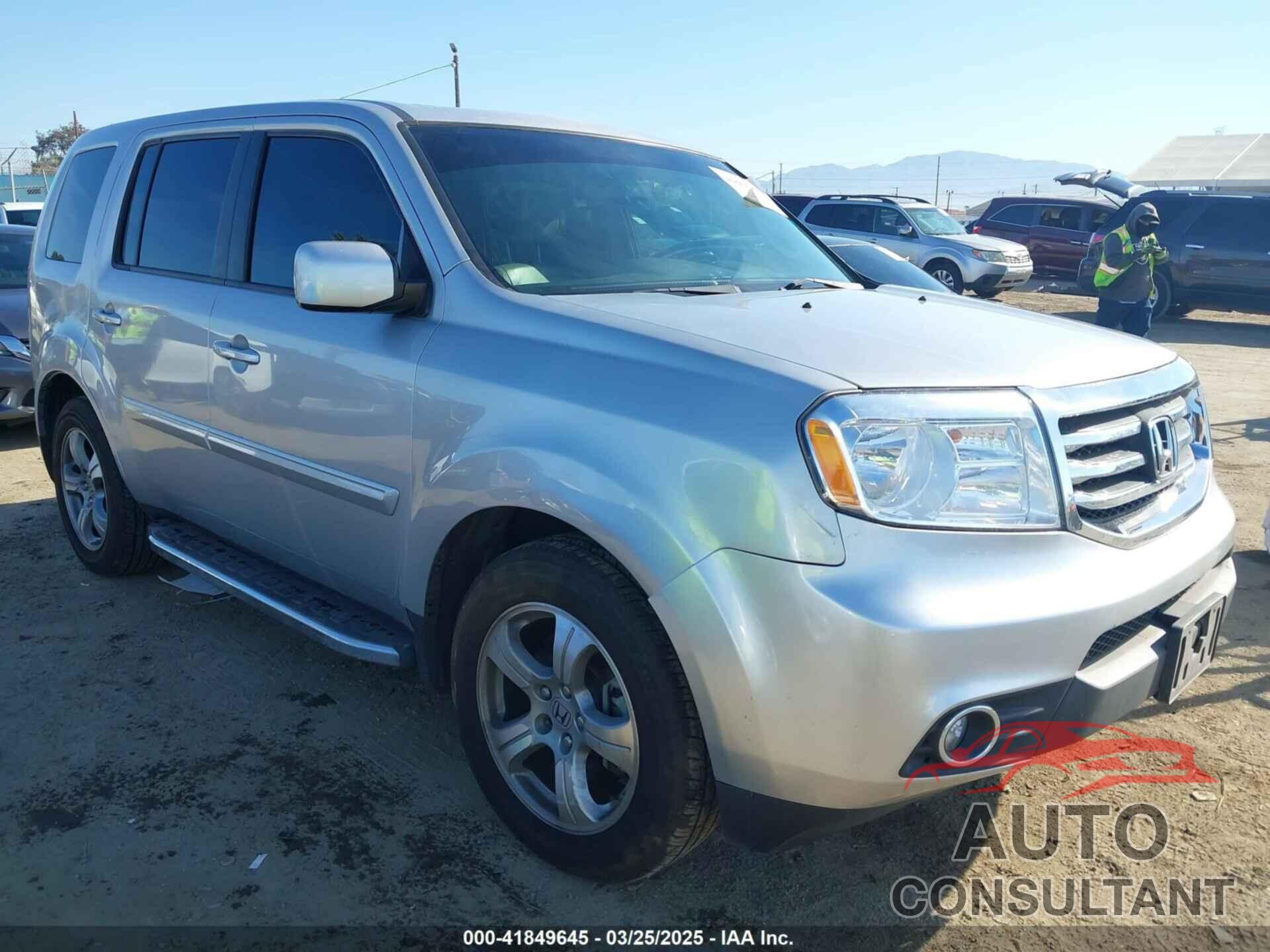 HONDA PILOT 2015 - 5FNYF3H56FB003496
