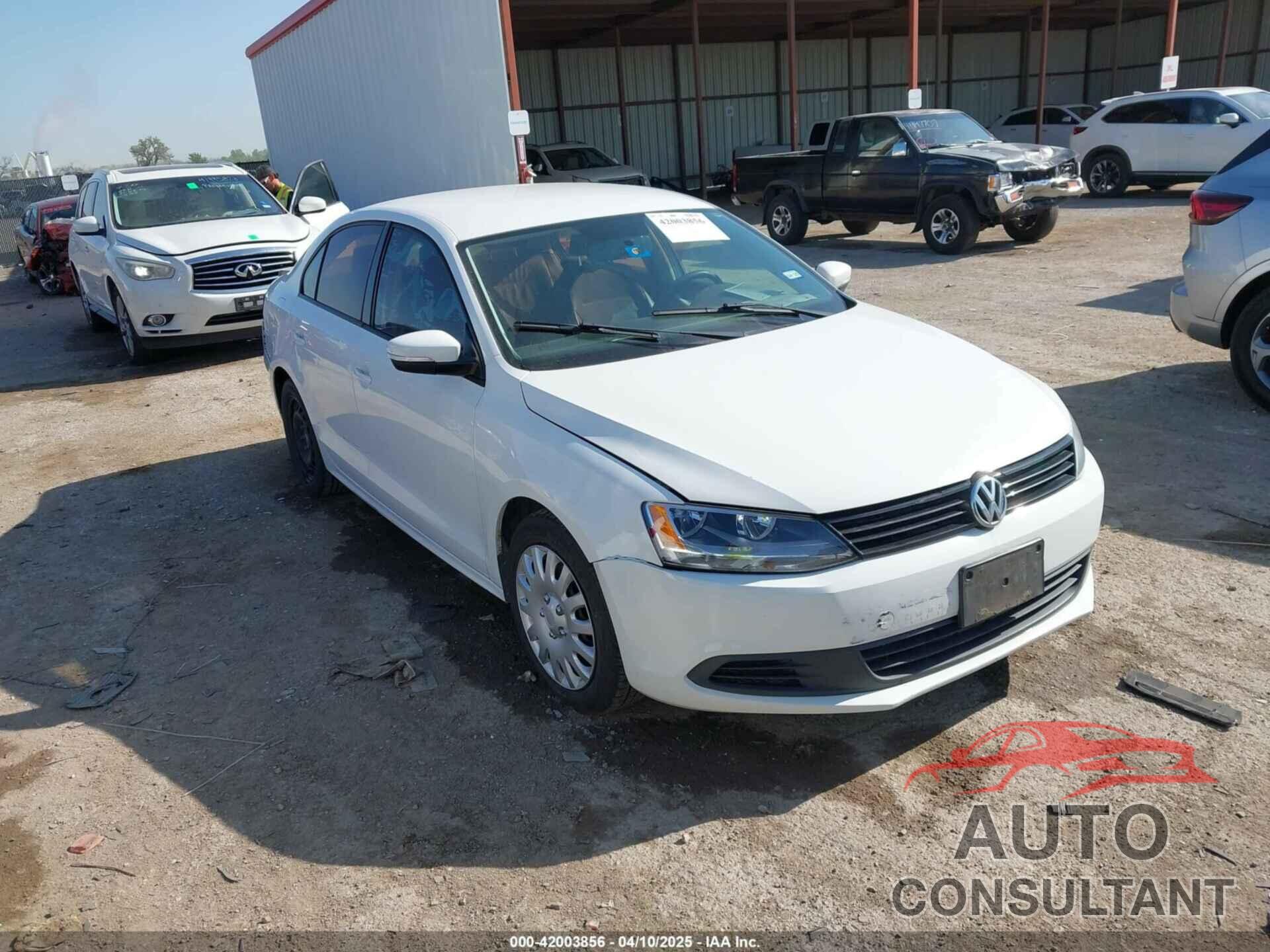 VOLKSWAGEN JETTA 2011 - 3VWDZ7AJ8BM330201