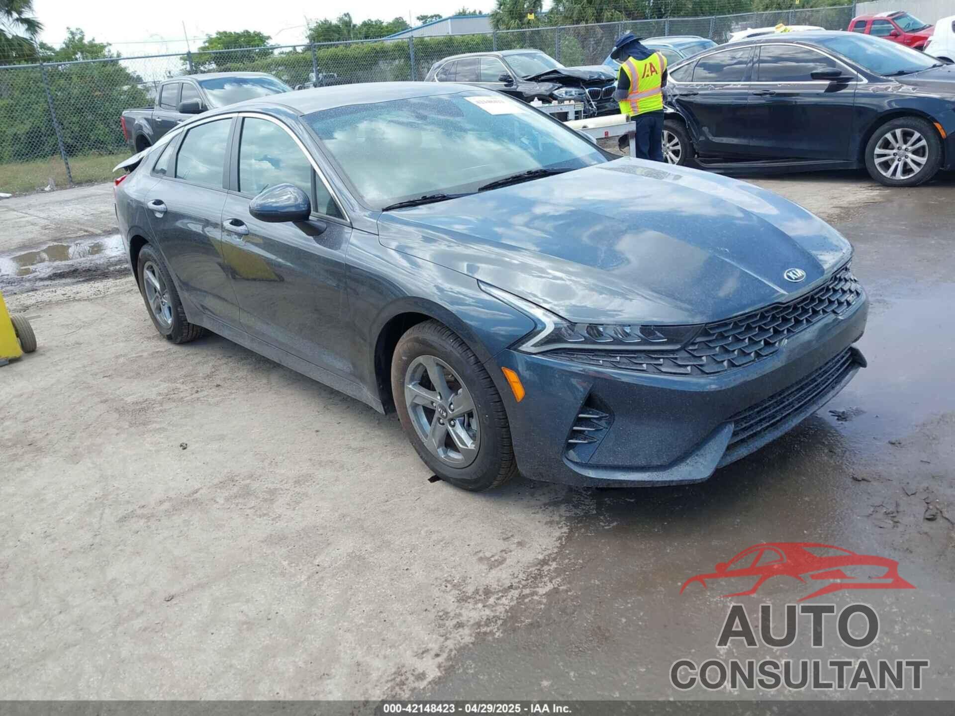 KIA K5 2021 - 5XXG14J21MG023942