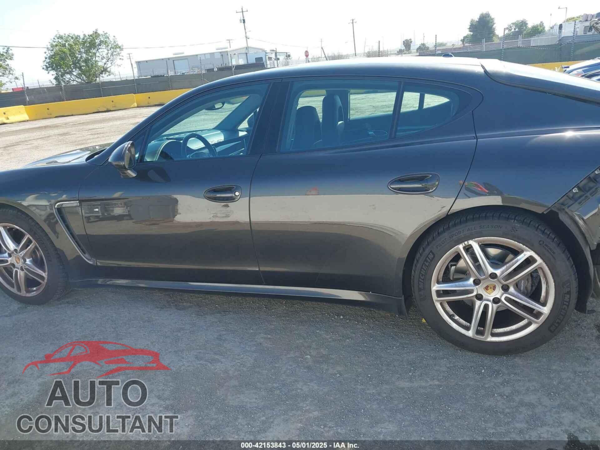 PORSCHE PANAMERA 2014 - WP0AA2A76EL012507