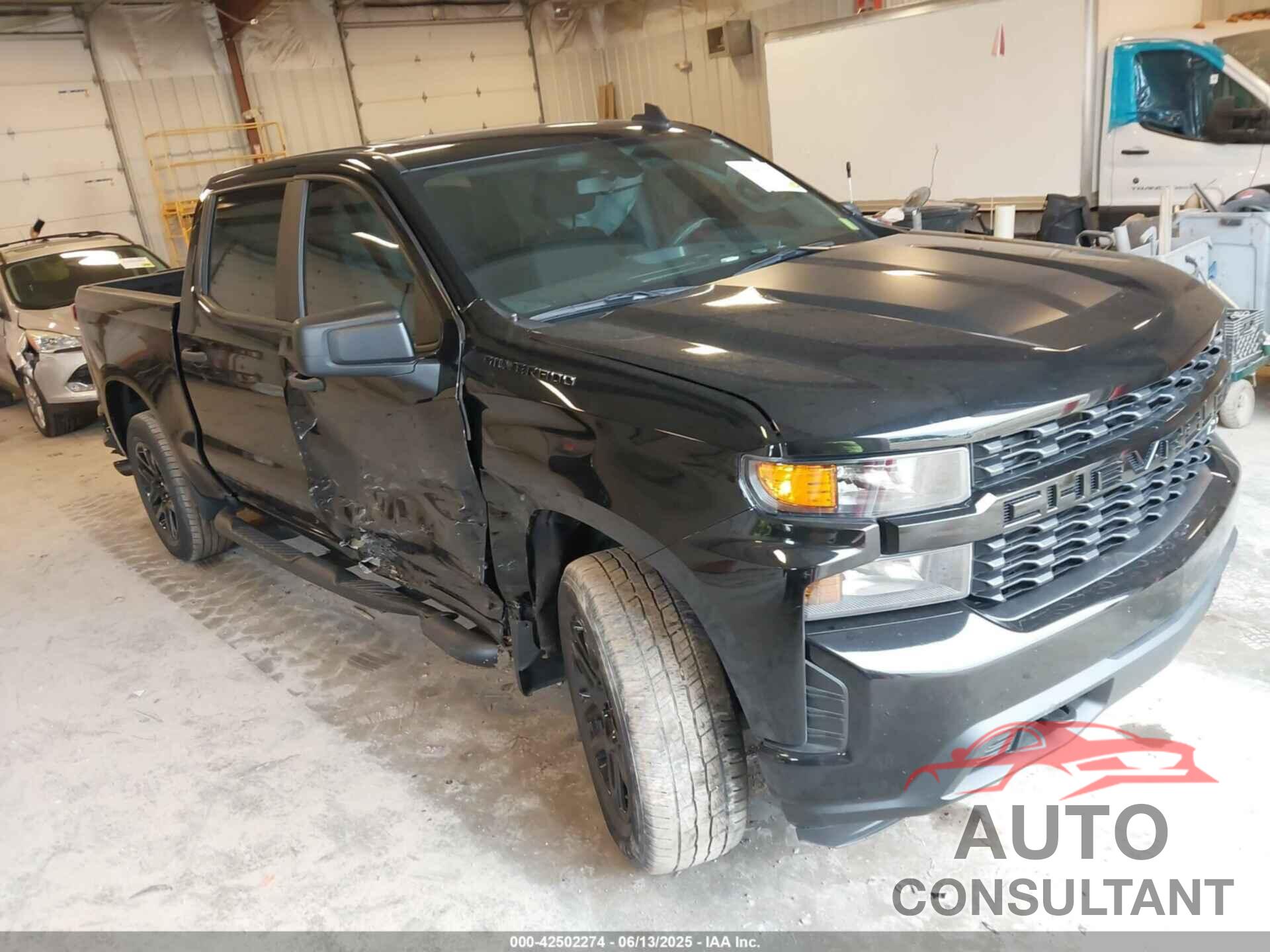 CHEVROLET SILVERADO 1500 2021 - 1GCPYBEK6MZ235209