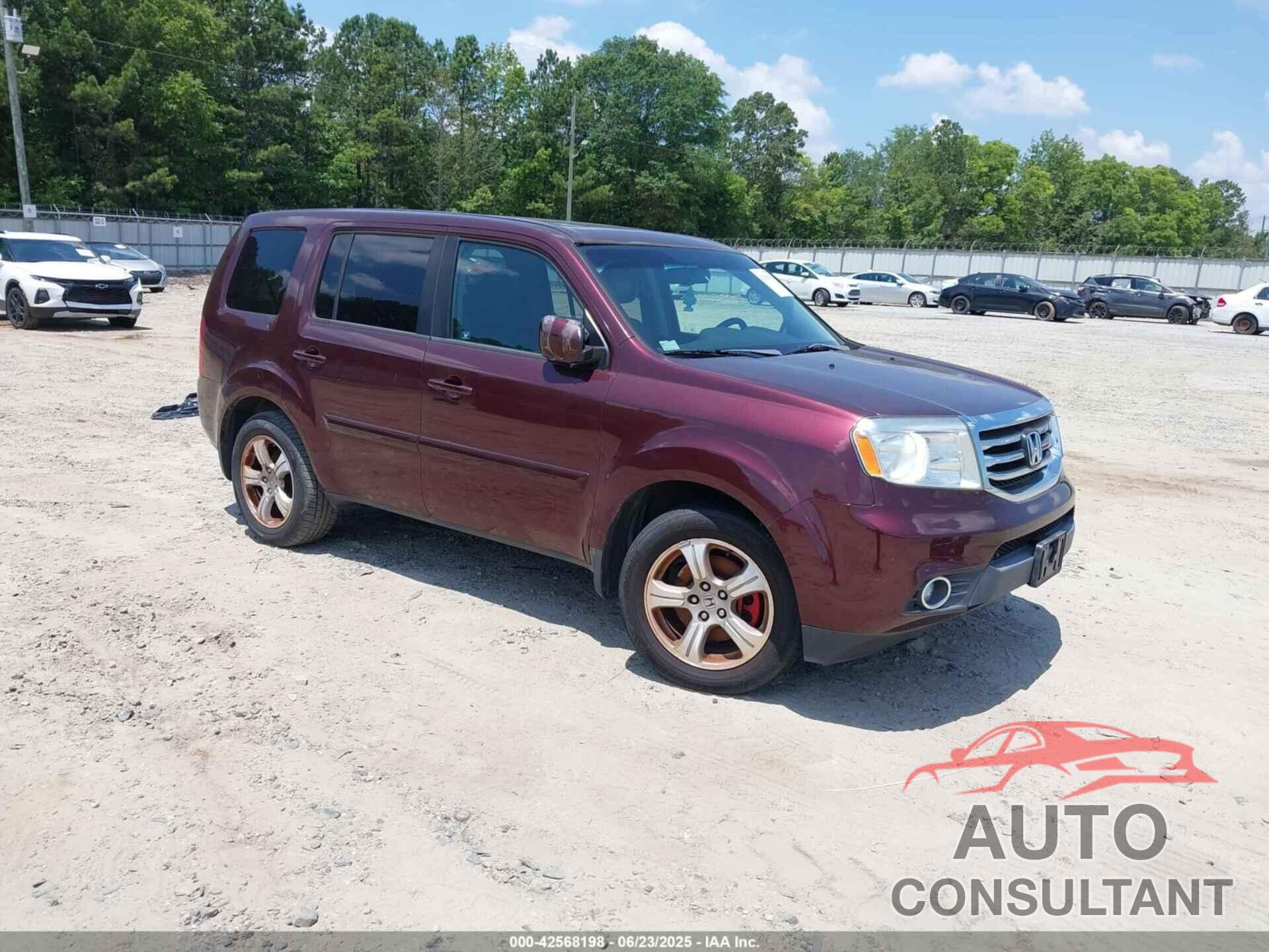 HONDA PILOT 2012 - 5FNYF4H77CB043010