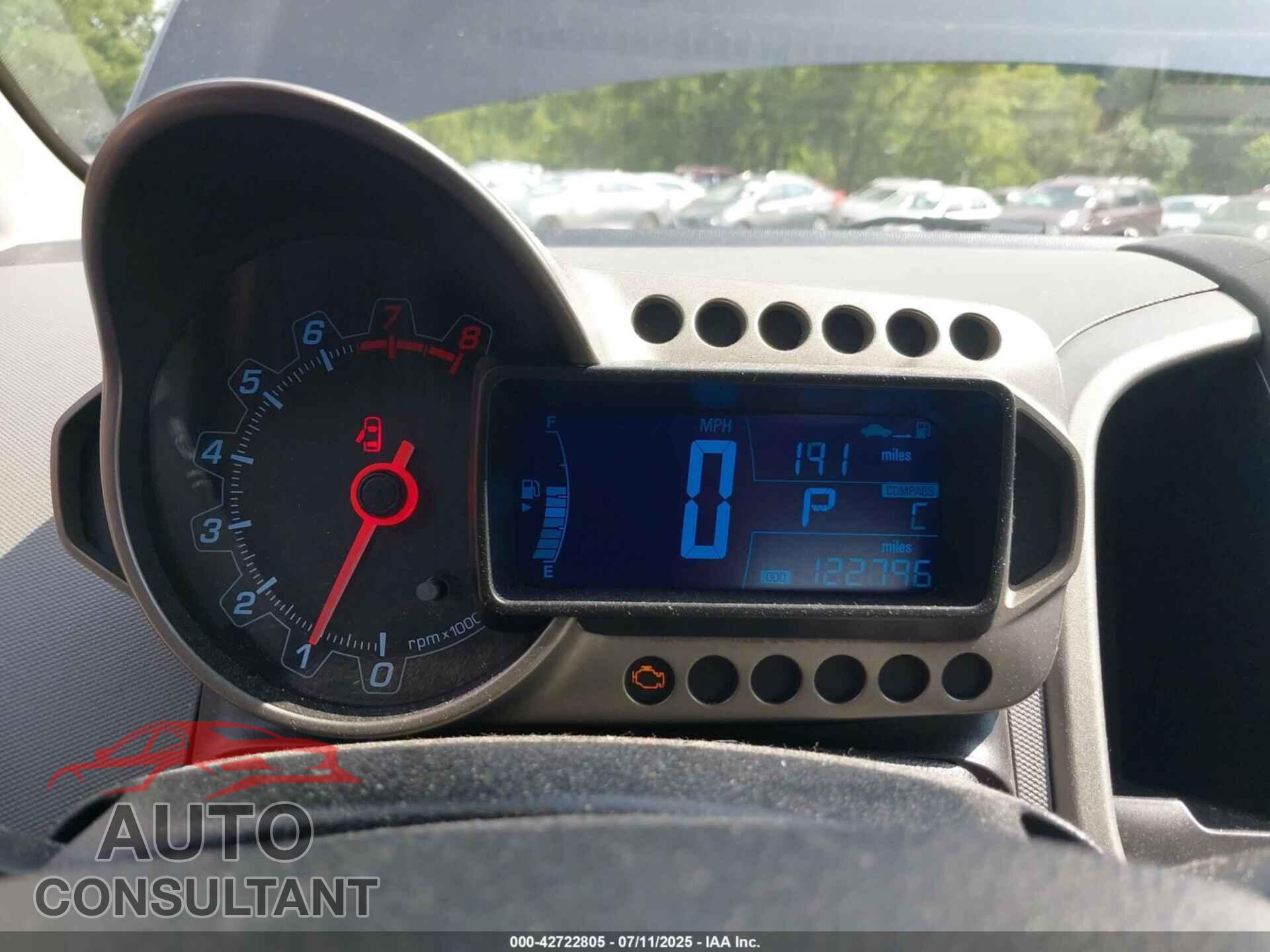 CHEVROLET SONIC 2014 - 1G1JA5SG4E4220579