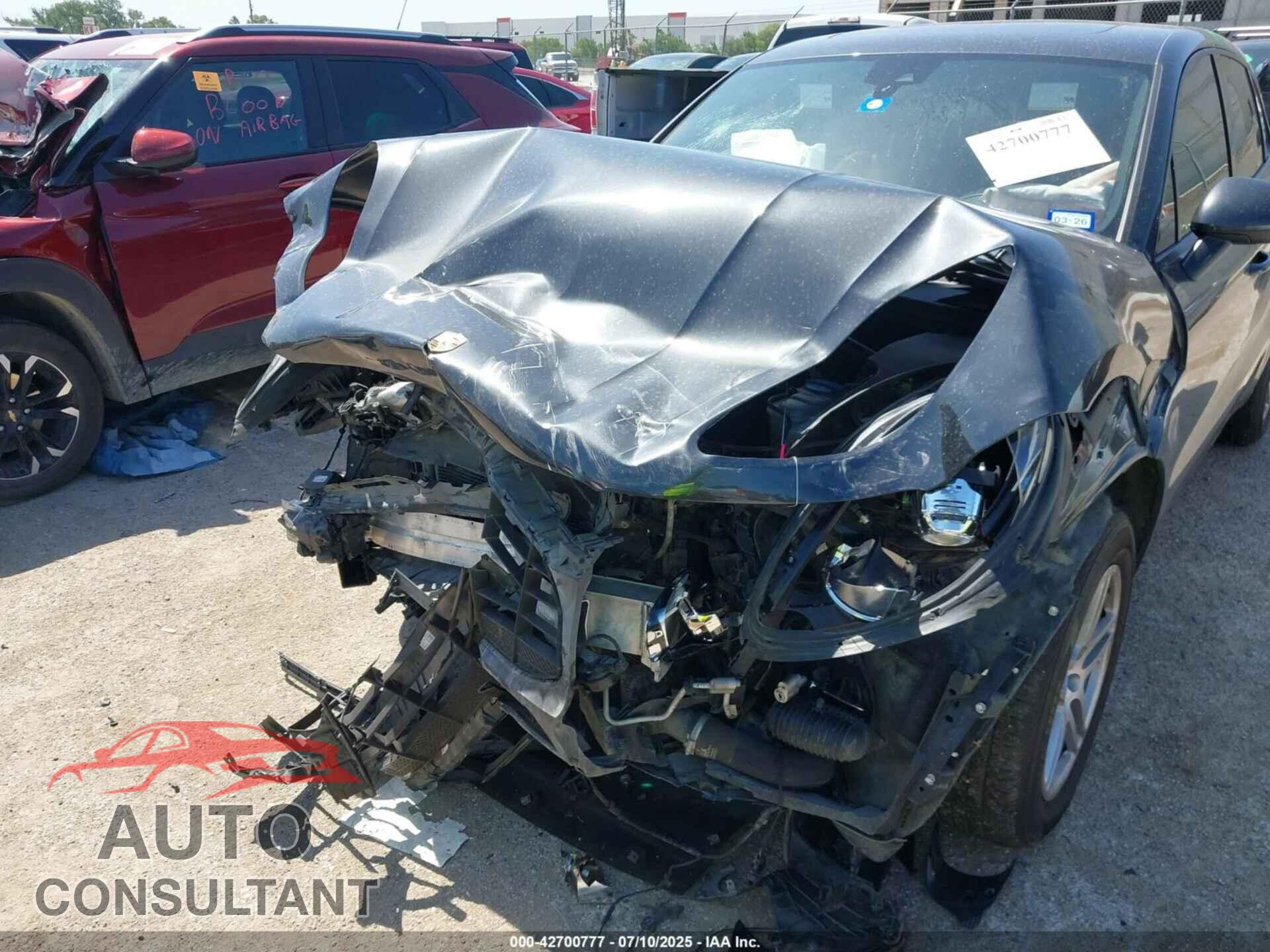 PORSCHE MACAN 2017 - WP1AA2A51HLB04884