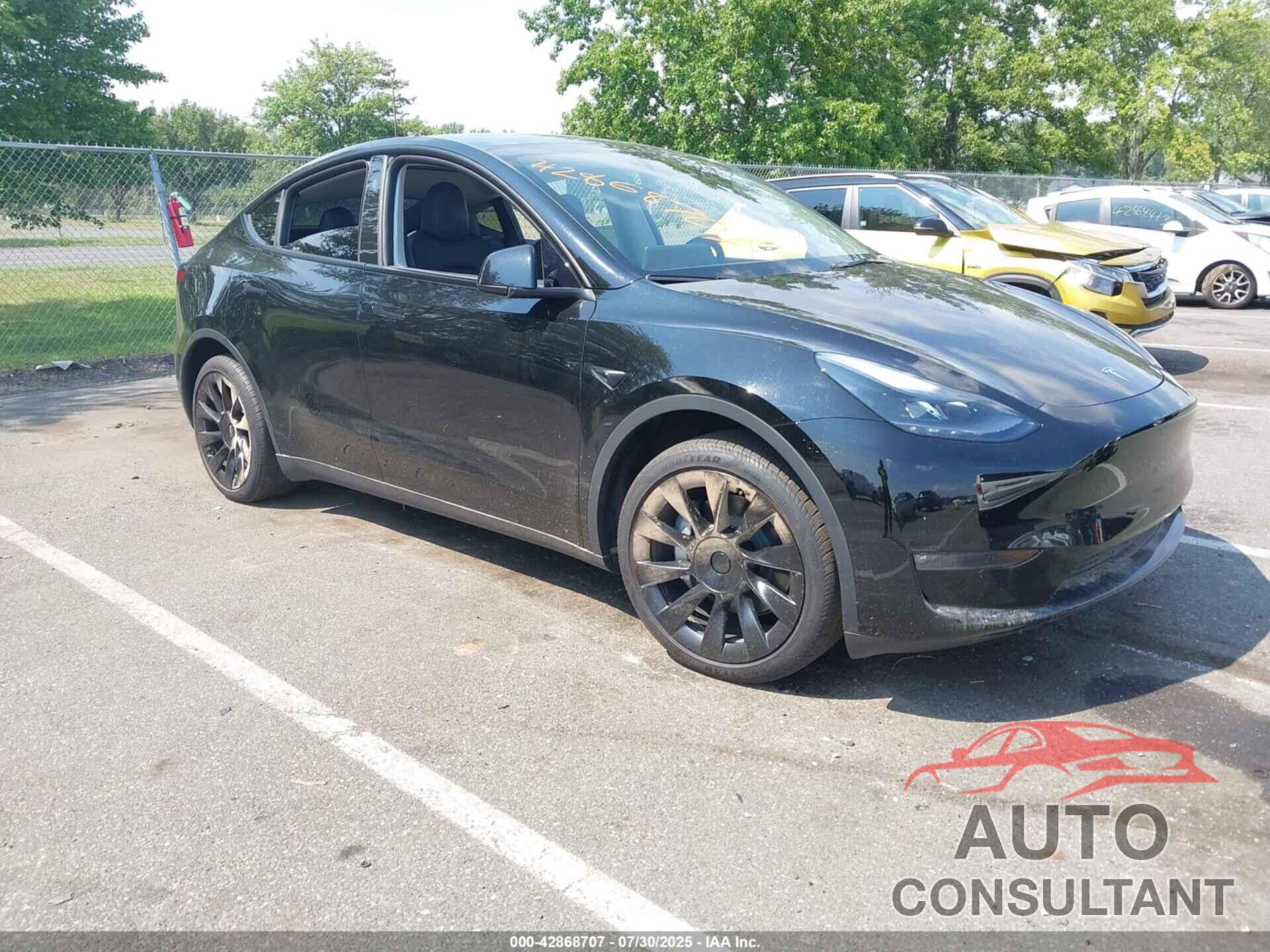 TESLA MODEL Y 2023 - 7SAYGDEE0PF856083