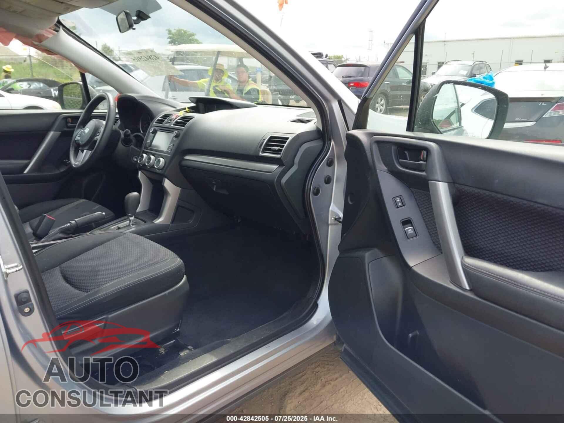 SUBARU FORESTER 2017 - JF2SJABC8HH481049