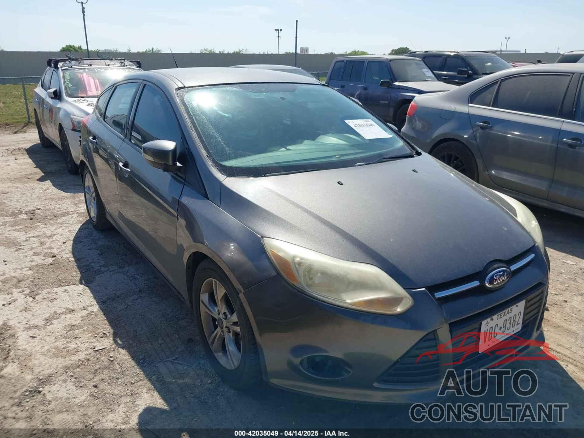 FORD FOCUS 2014 - 1FADP3K2XEL323626