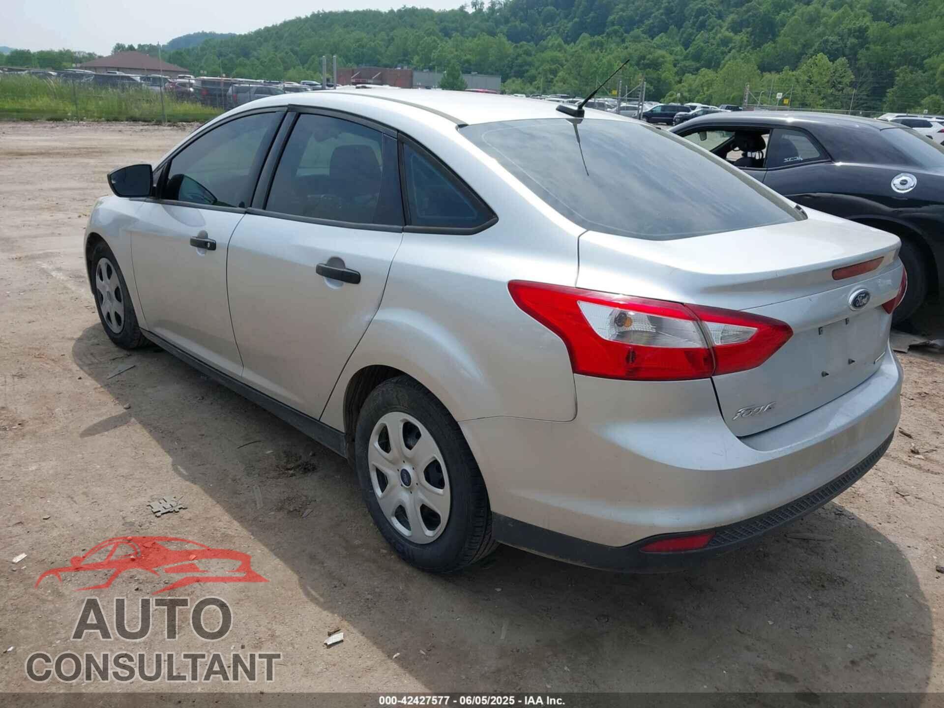 FORD FOCUS 2014 - 1FADP3E27EL443539