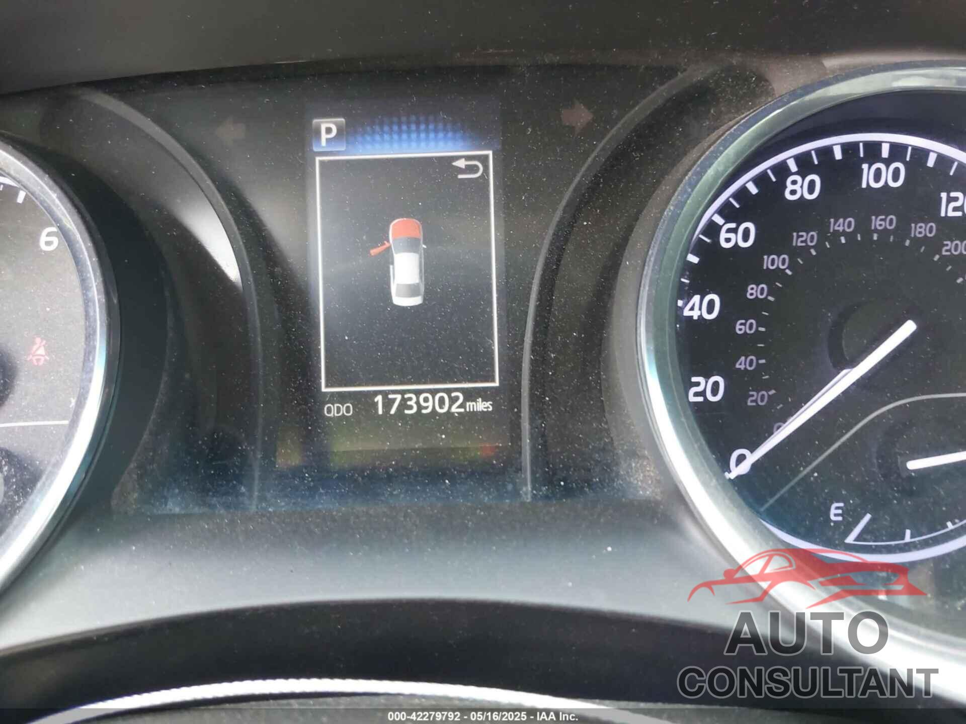 TOYOTA CAMRY 2018 - 4T1B11HK2JU150201