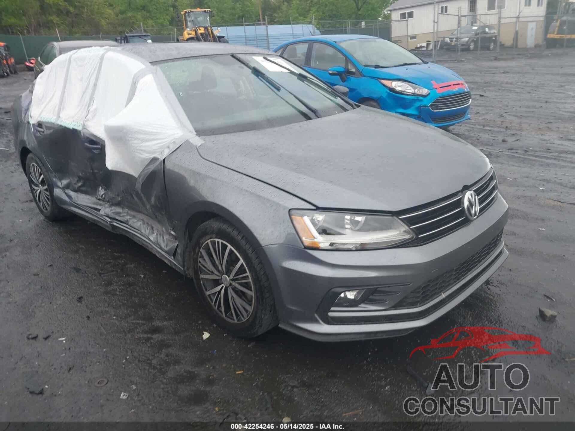 VOLKSWAGEN JETTA 2018 - 3VWDB7AJXJM205235
