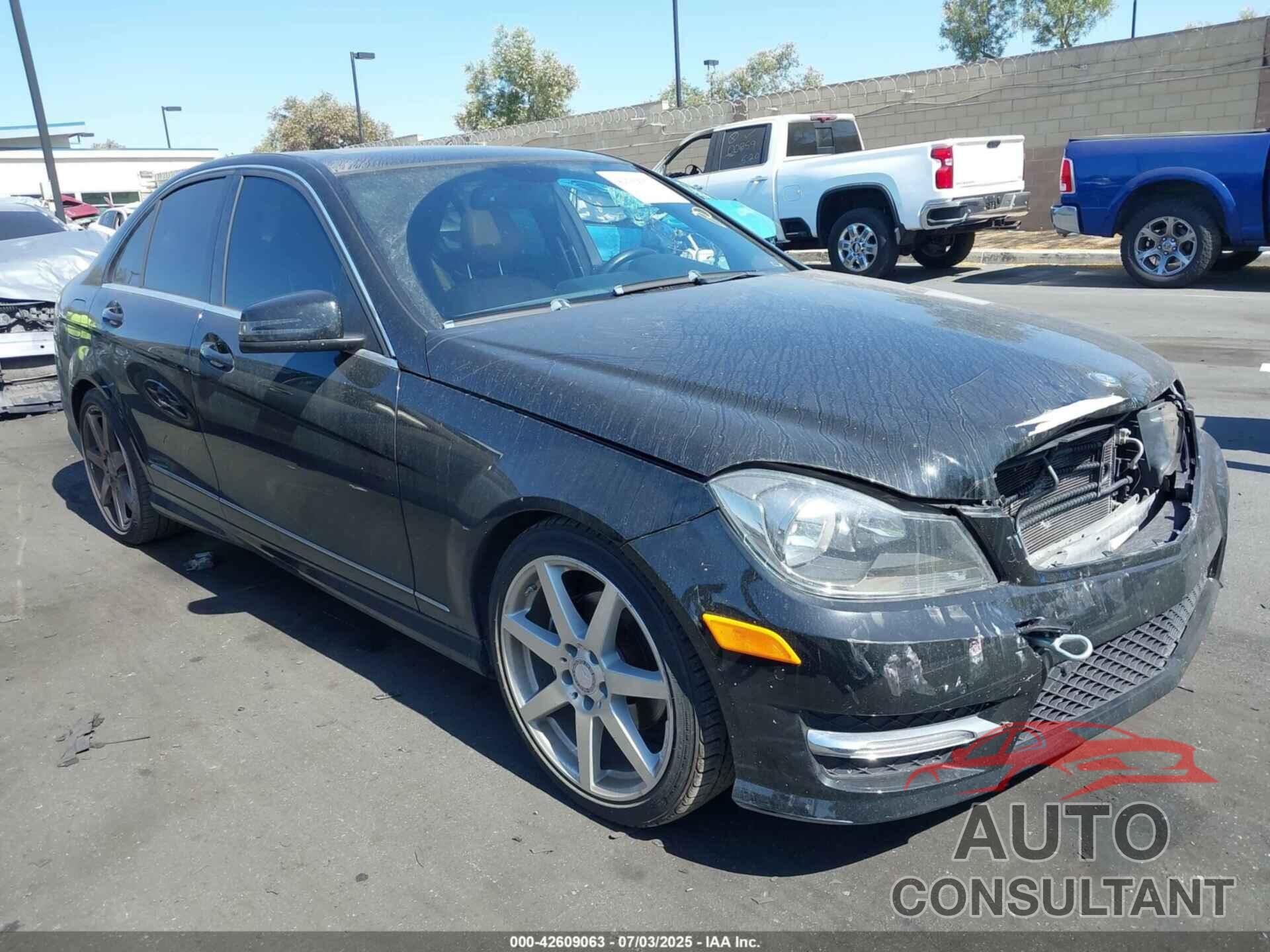 MERCEDES-BENZ C 250 2013 - WDDGF4HB1DA792157