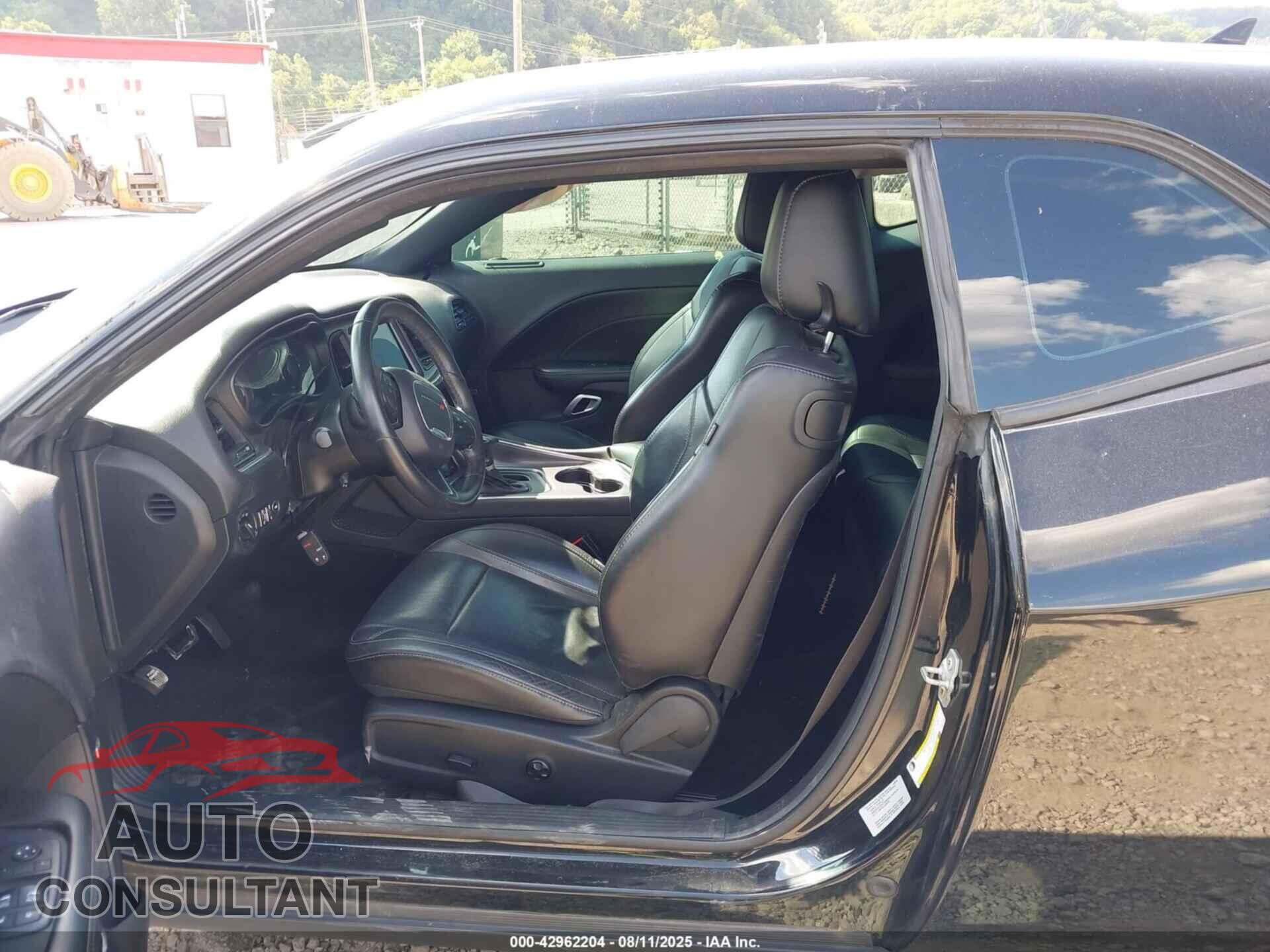 DODGE CHALLENGER 2017 - 2C3CDZAG3HH572807