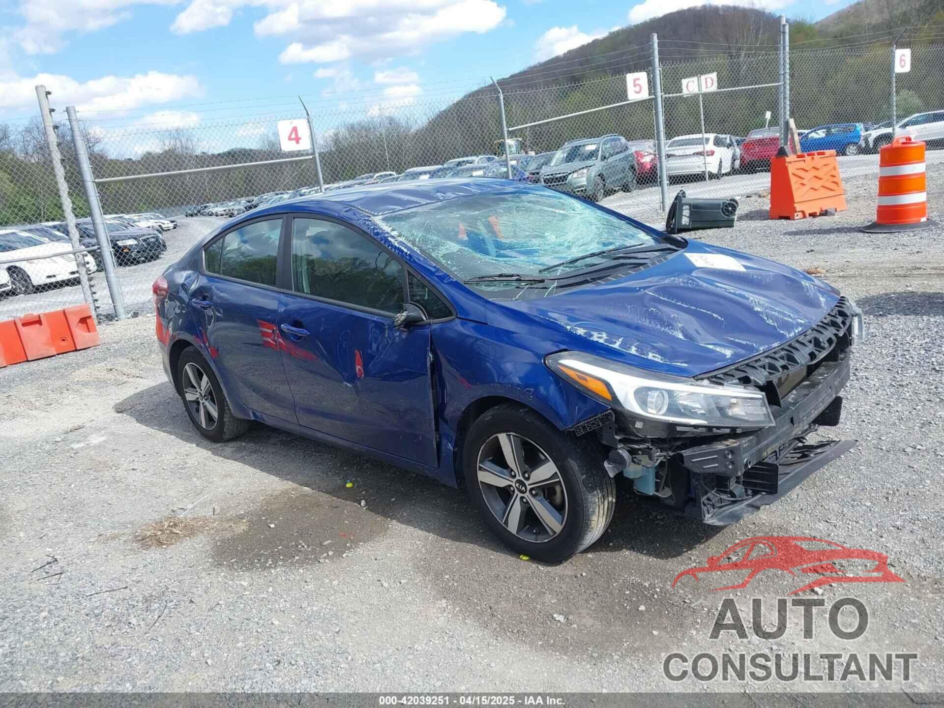 KIA FORTE 2018 - 3KPFL4A74JE253352
