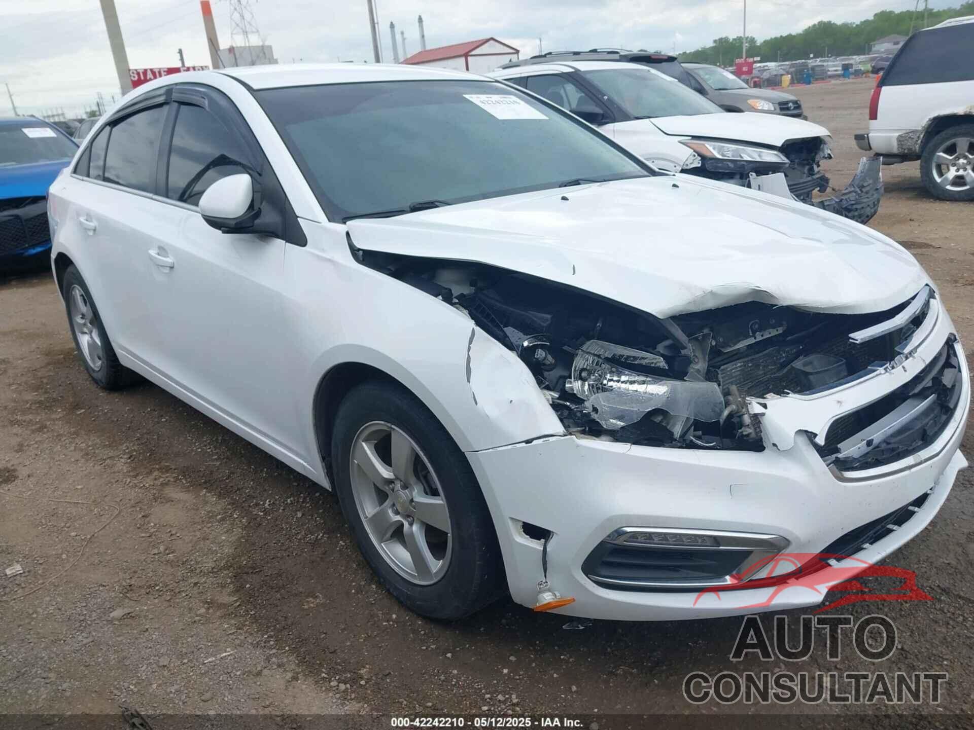 CHEVROLET CRUZE 2015 - 1G1PC5SB4F7230585