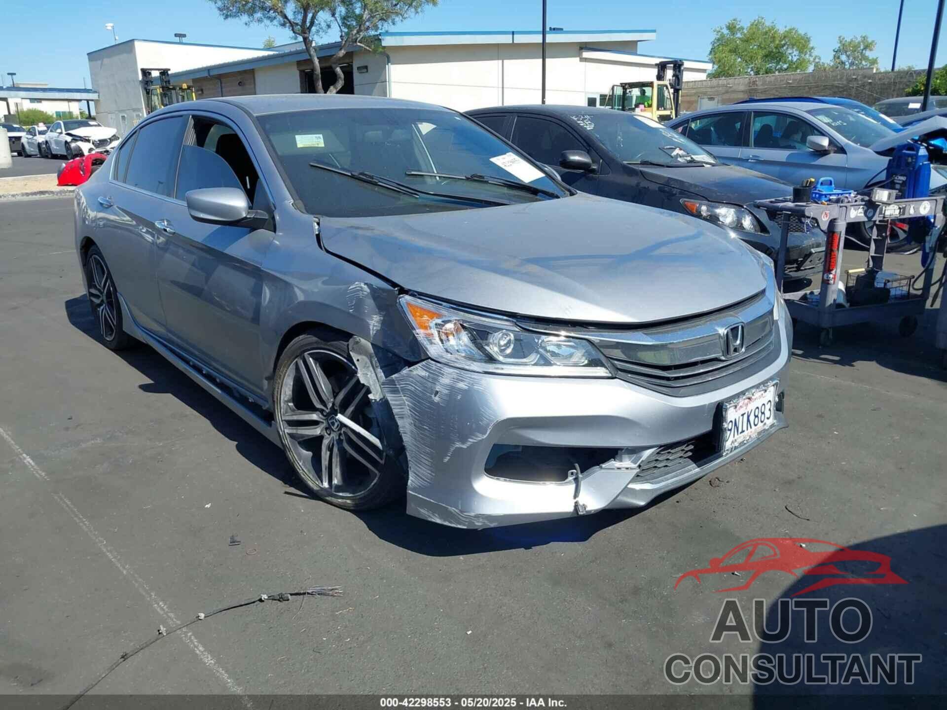 HONDA ACCORD 2017 - 1HGCR2F5XHA136564