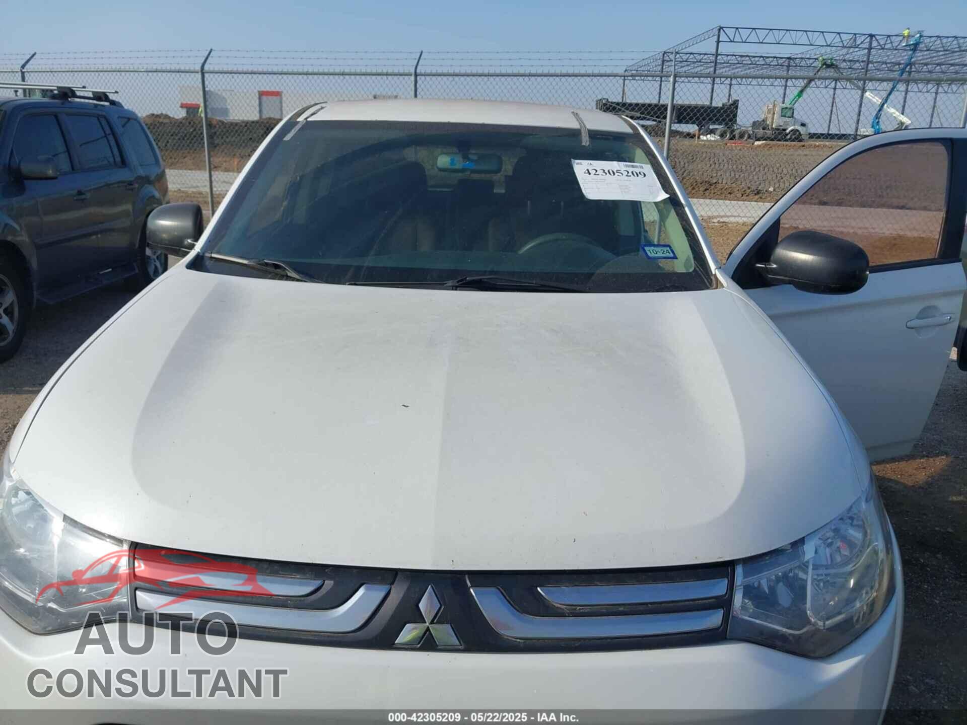 MITSUBISHI OUTLANDER 2014 - JA4AD2A34EZ010217