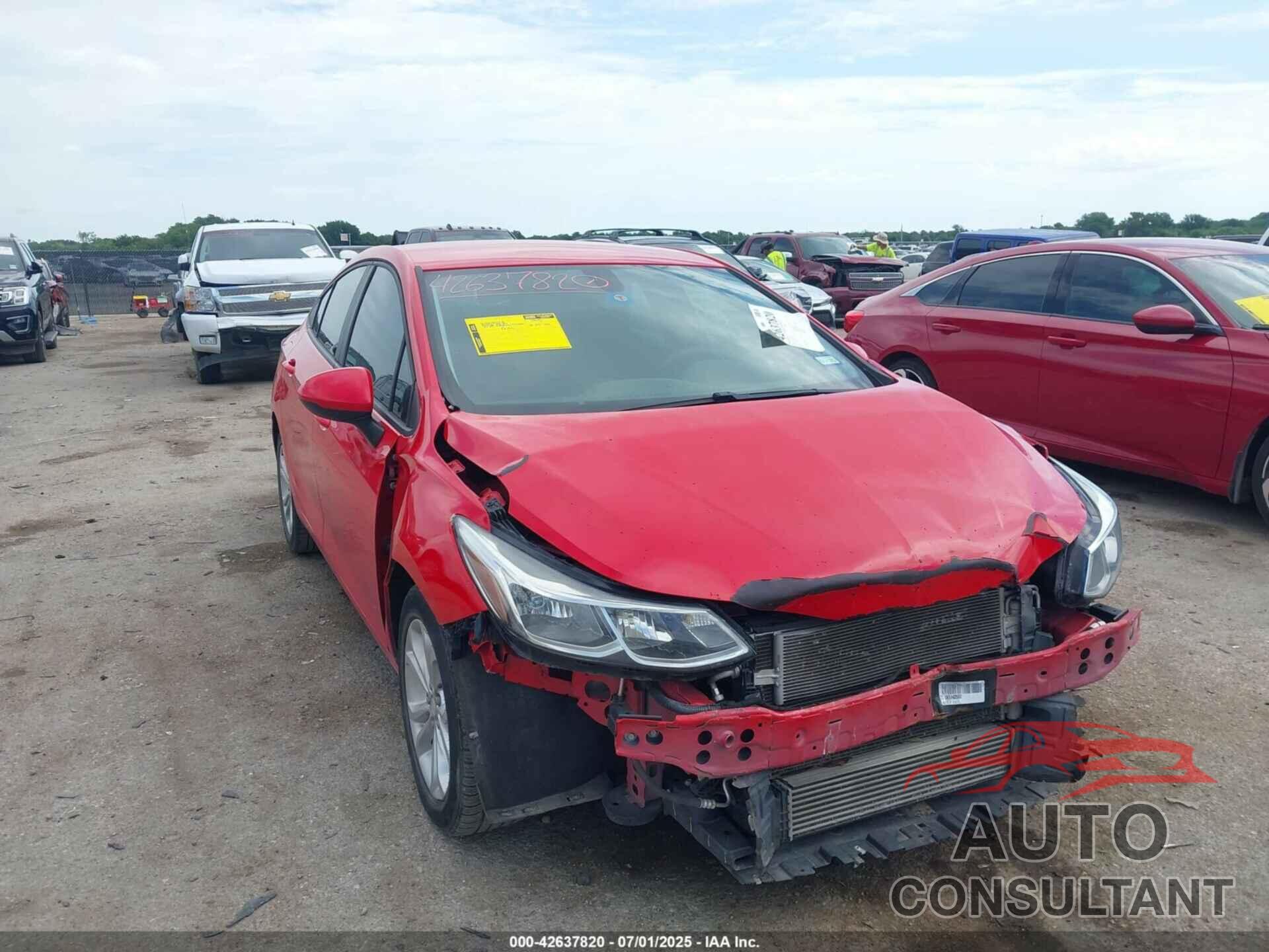 CHEVROLET CRUZE 2019 - 1G1BC5SM7K7142345
