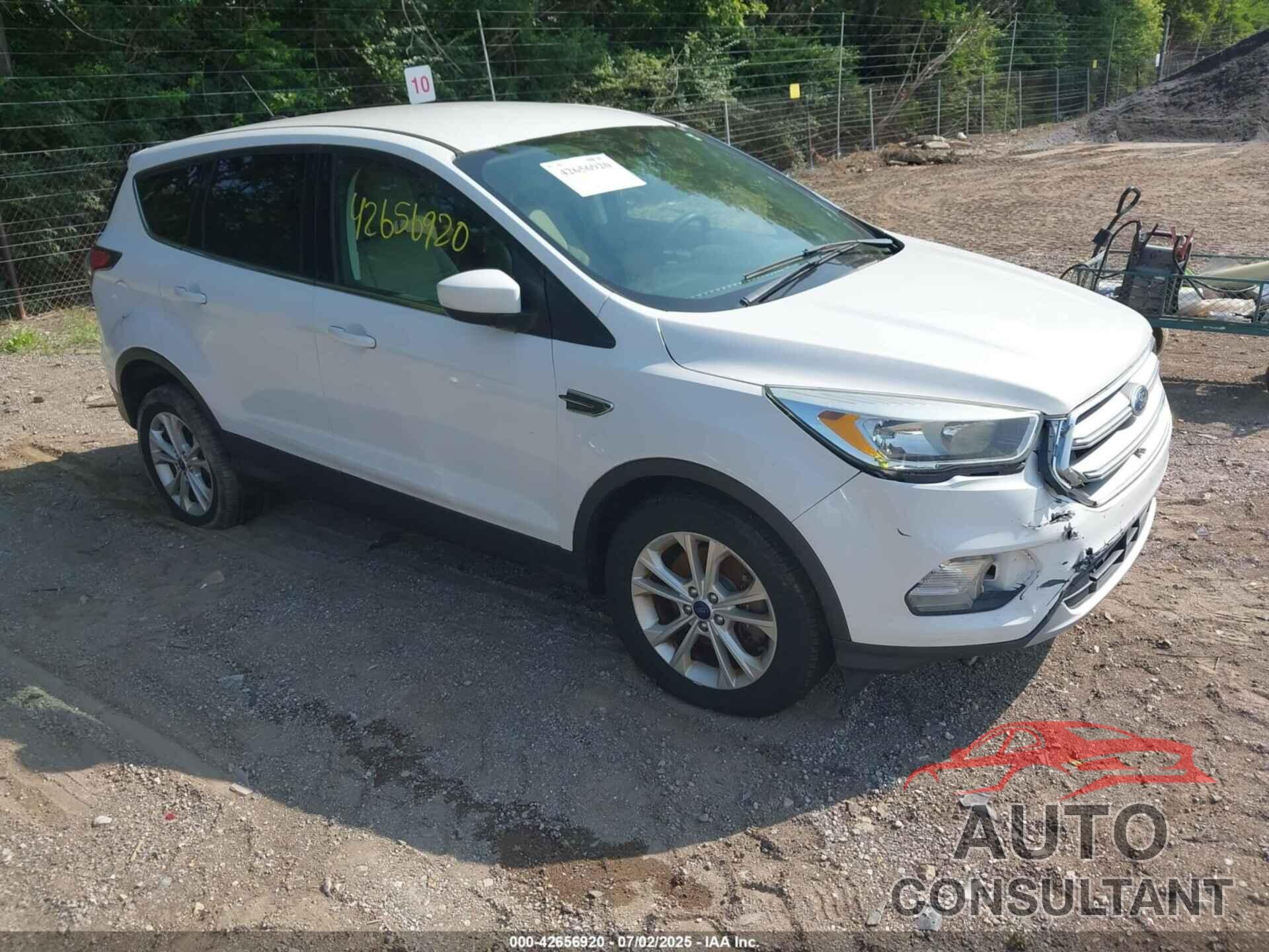 FORD ESCAPE 2017 - 1FMCU9GD7HUA32880