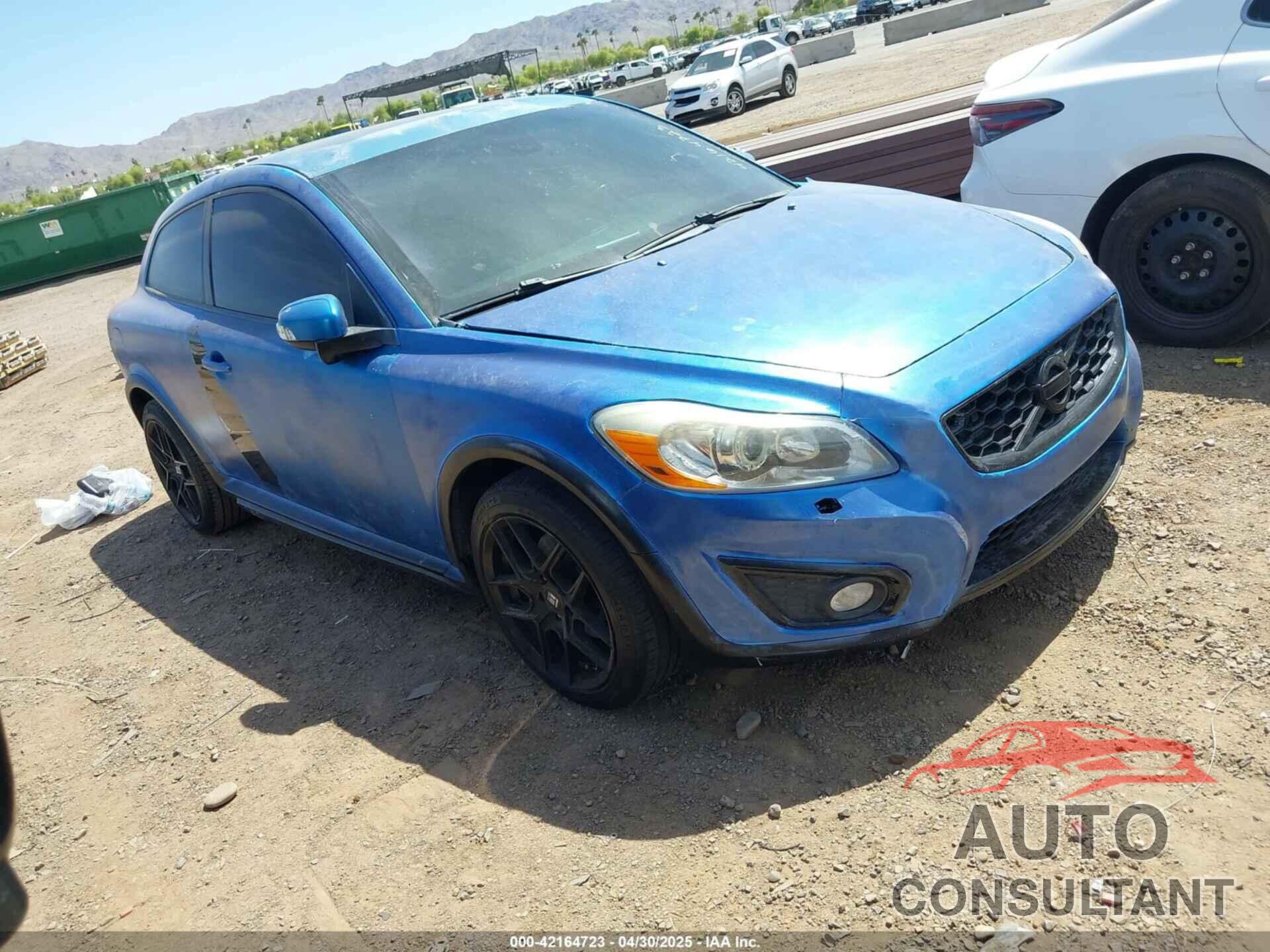 VOLVO C30 2012 - YV1672MK2C2279774