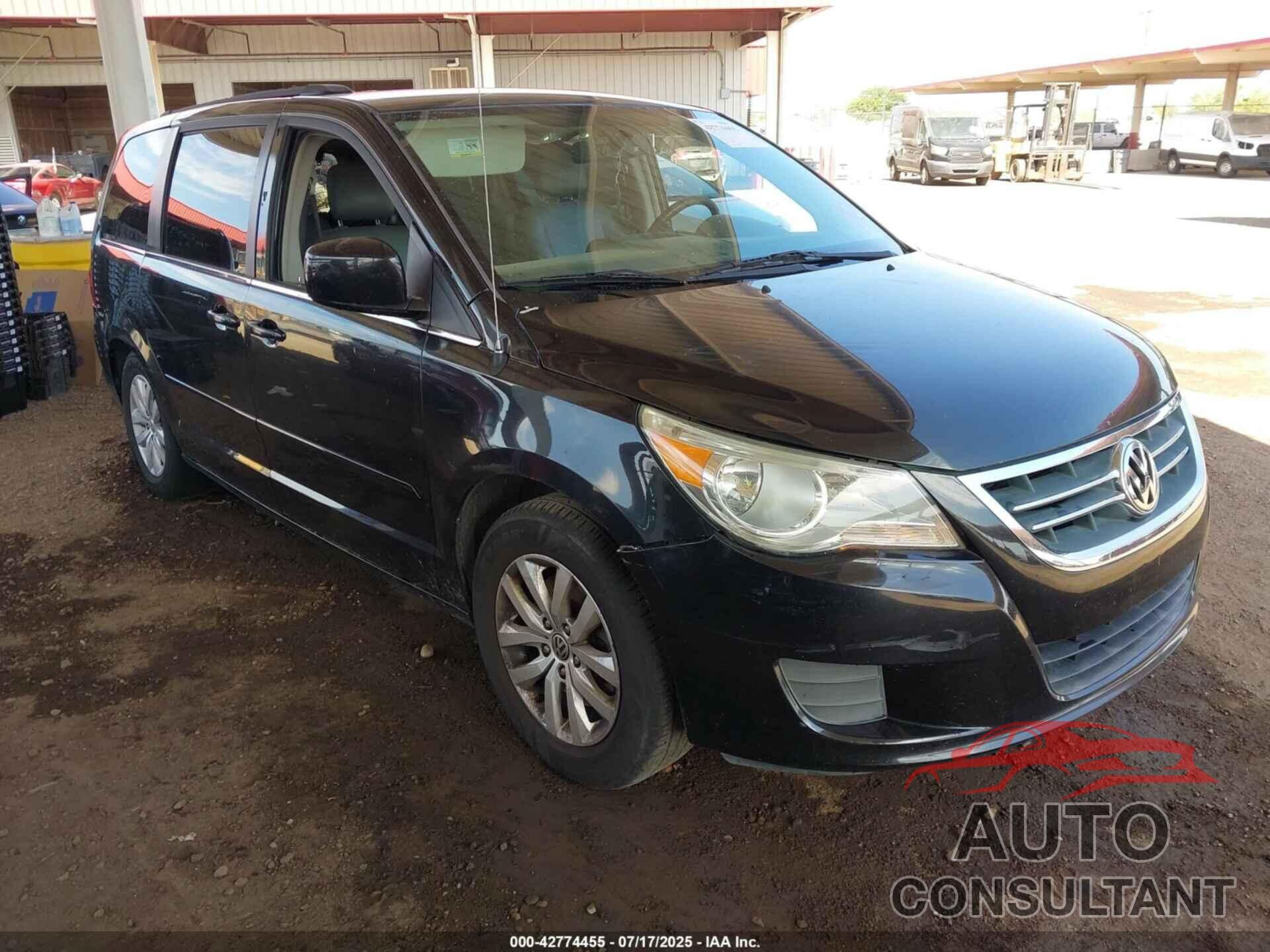 VOLKSWAGEN ROUTAN 2012 - 2C4RVABG7CR354584