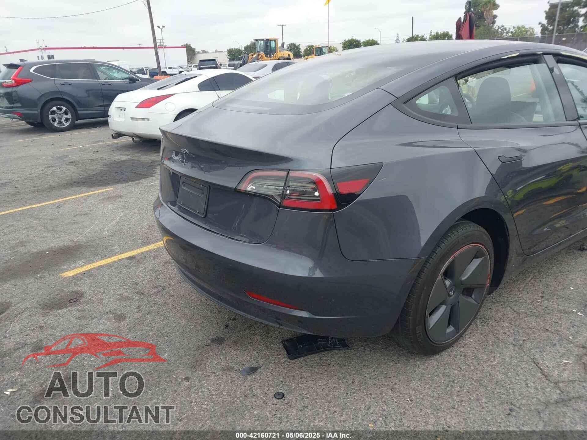 TESLA MODEL 3 2023 - 5YJ3E1EA3PF463686