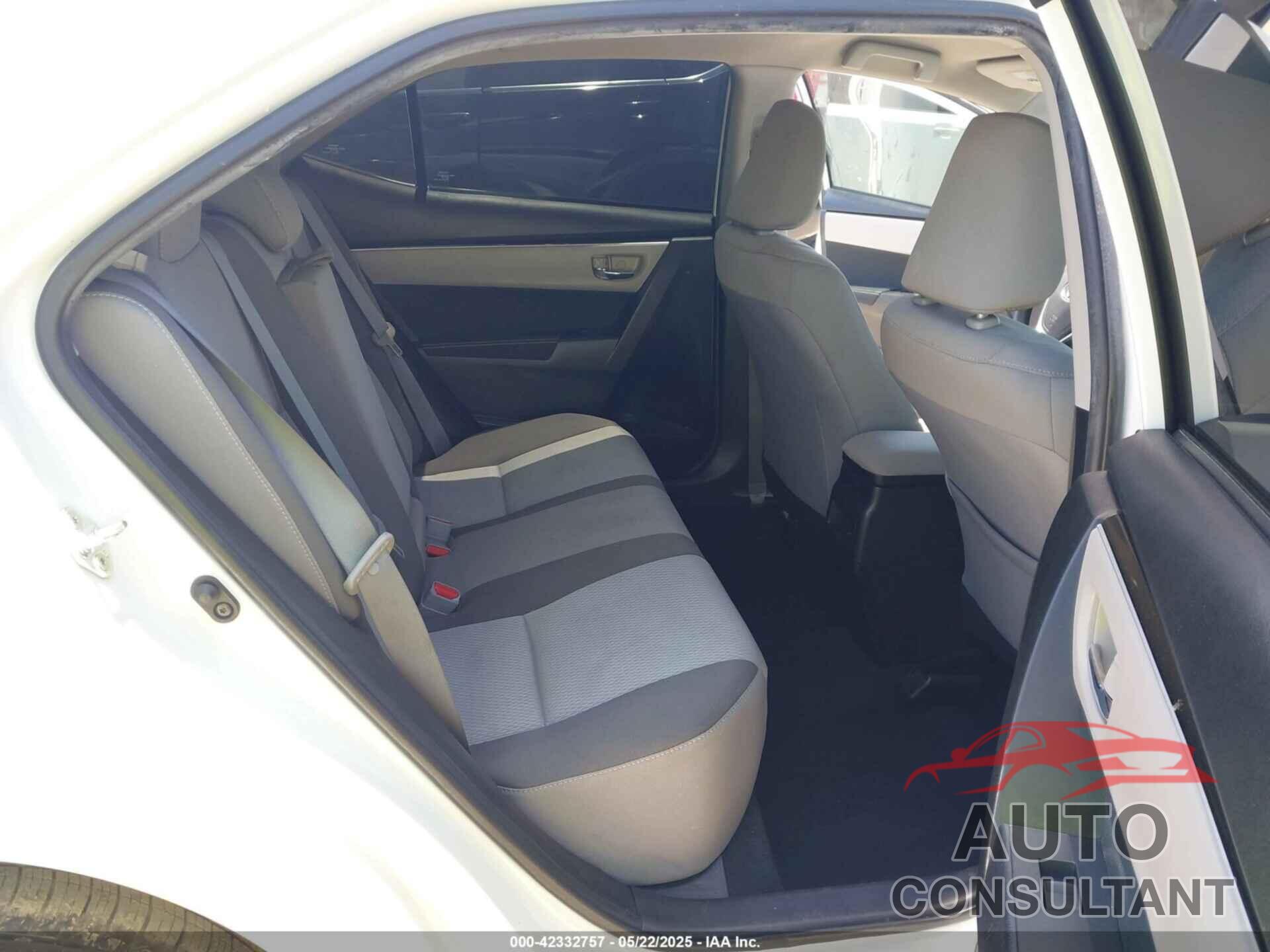 TOYOTA COROLLA 2018 - 5YFBURHE9JP835586