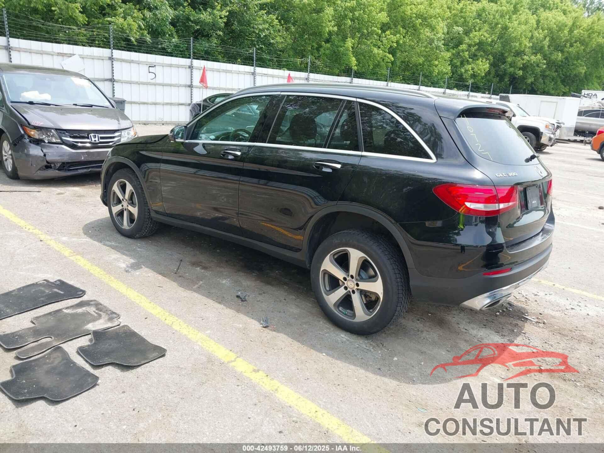 MERCEDES-BENZ GLC 300 2017 - WDC0G4KB5HF140727
