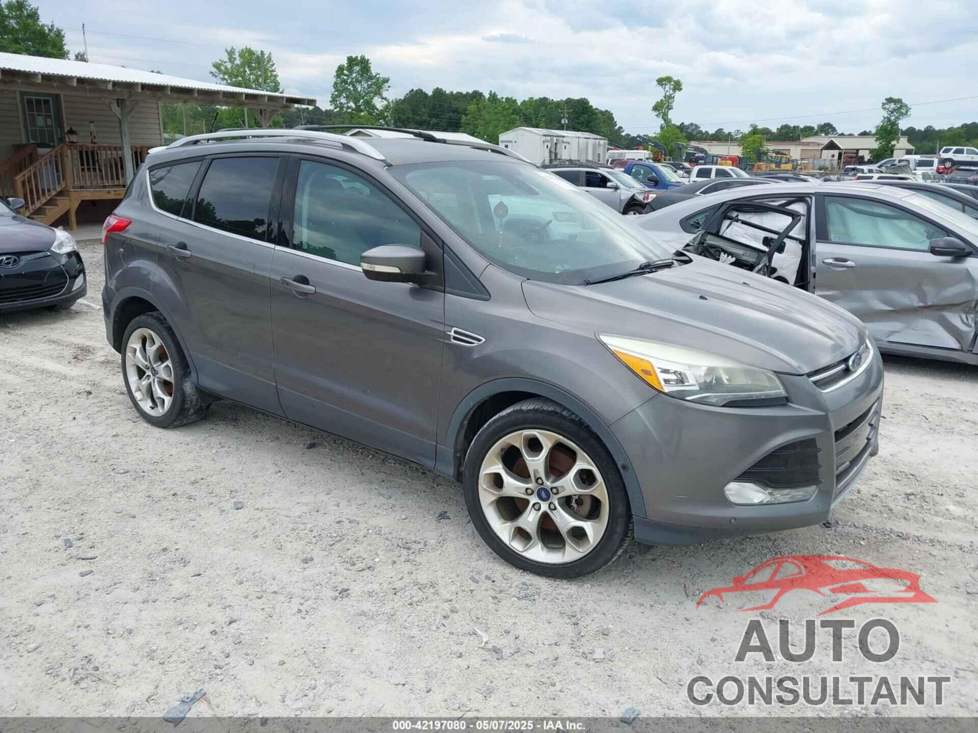 FORD ESCAPE 2014 - 1FMCU0J90EUA28522