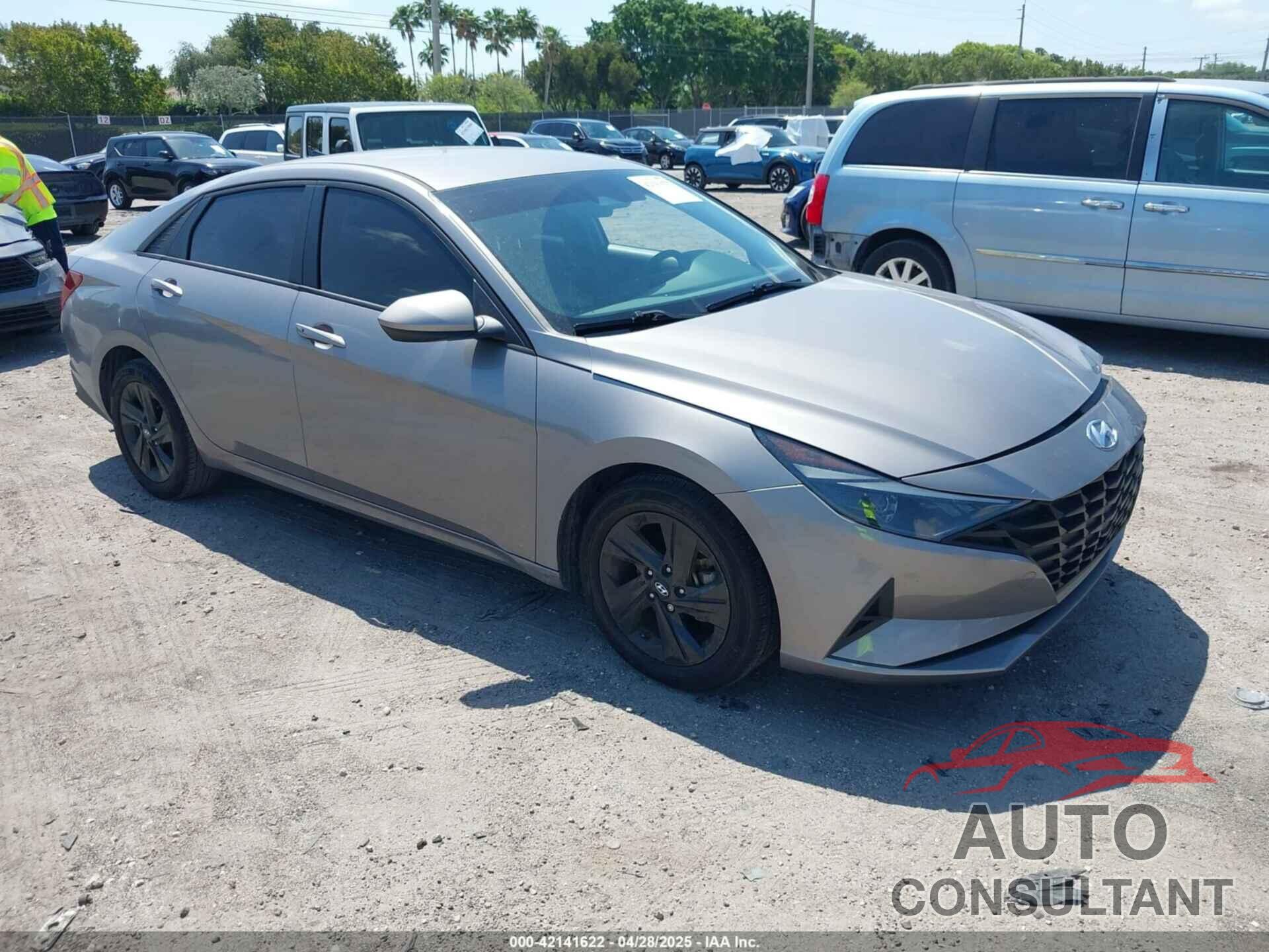 HYUNDAI ELANTRA 2021 - KMHLM4AG3MU209568