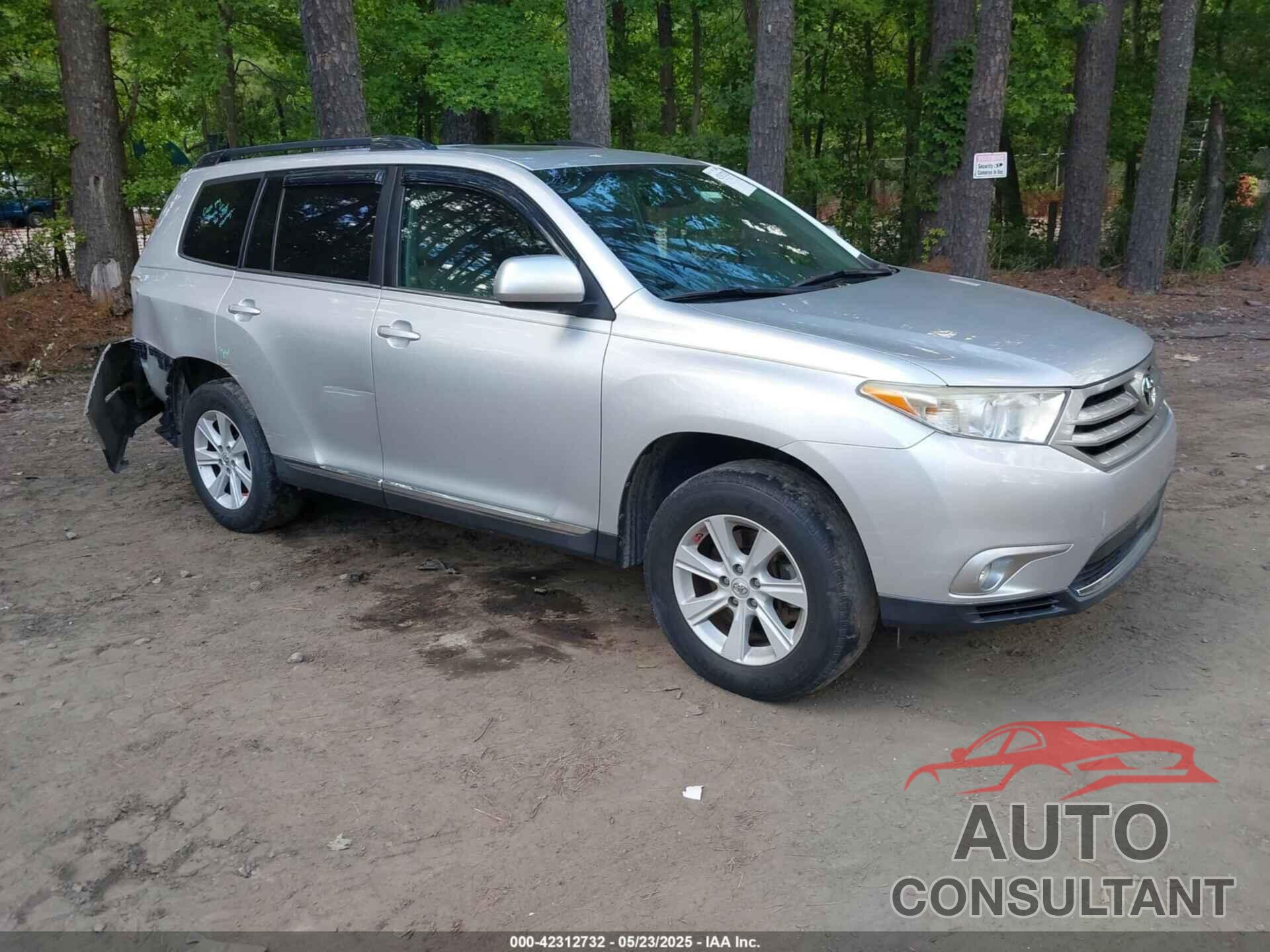 TOYOTA HIGHLANDER 2013 - 5TDBK3EH6DS256875