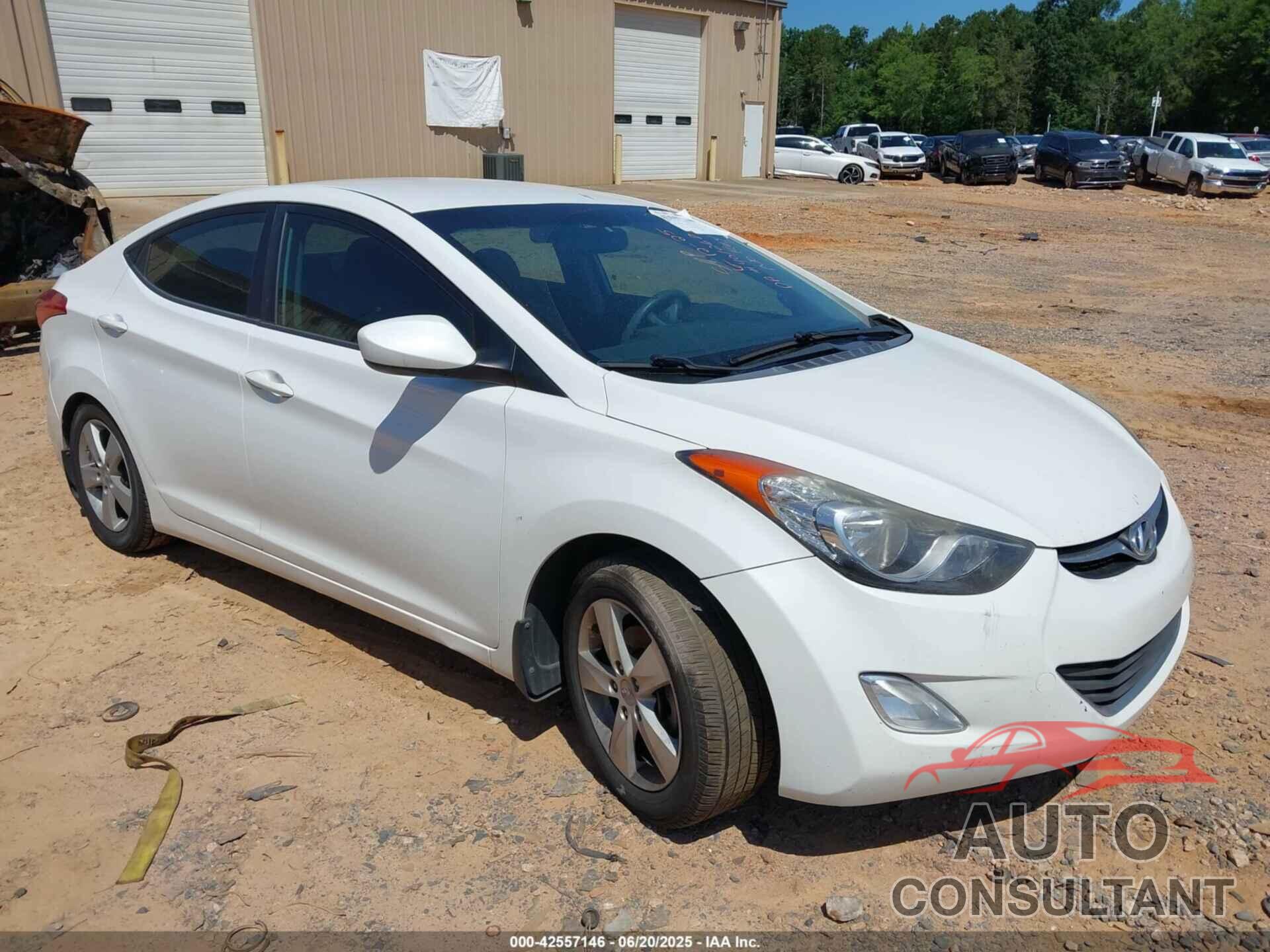 HYUNDAI ELANTRA 2013 - 5NPDH4AE0DH392997