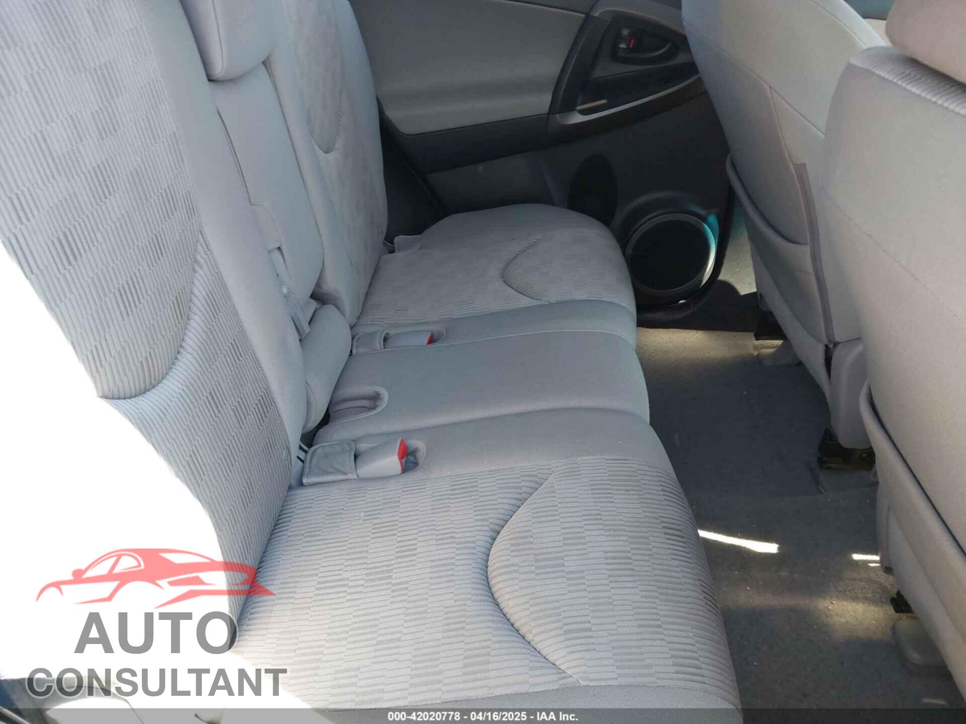 TOYOTA RAV4 2012 - 2T3ZF4DV7CW140937