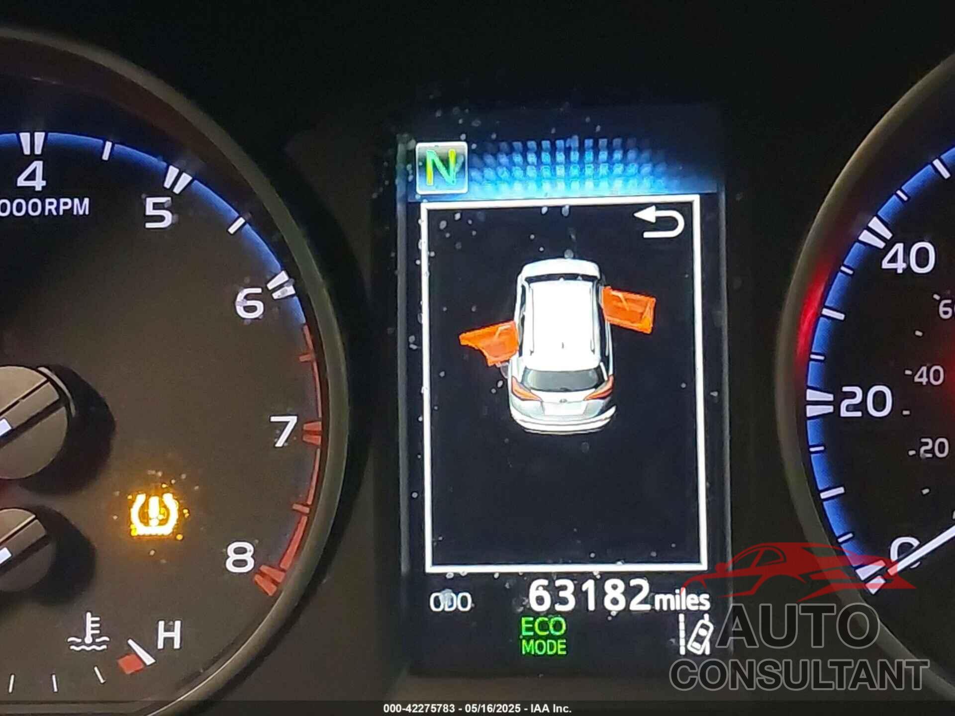 TOYOTA RAV4 2018 - JTMBFREVXJJ732745