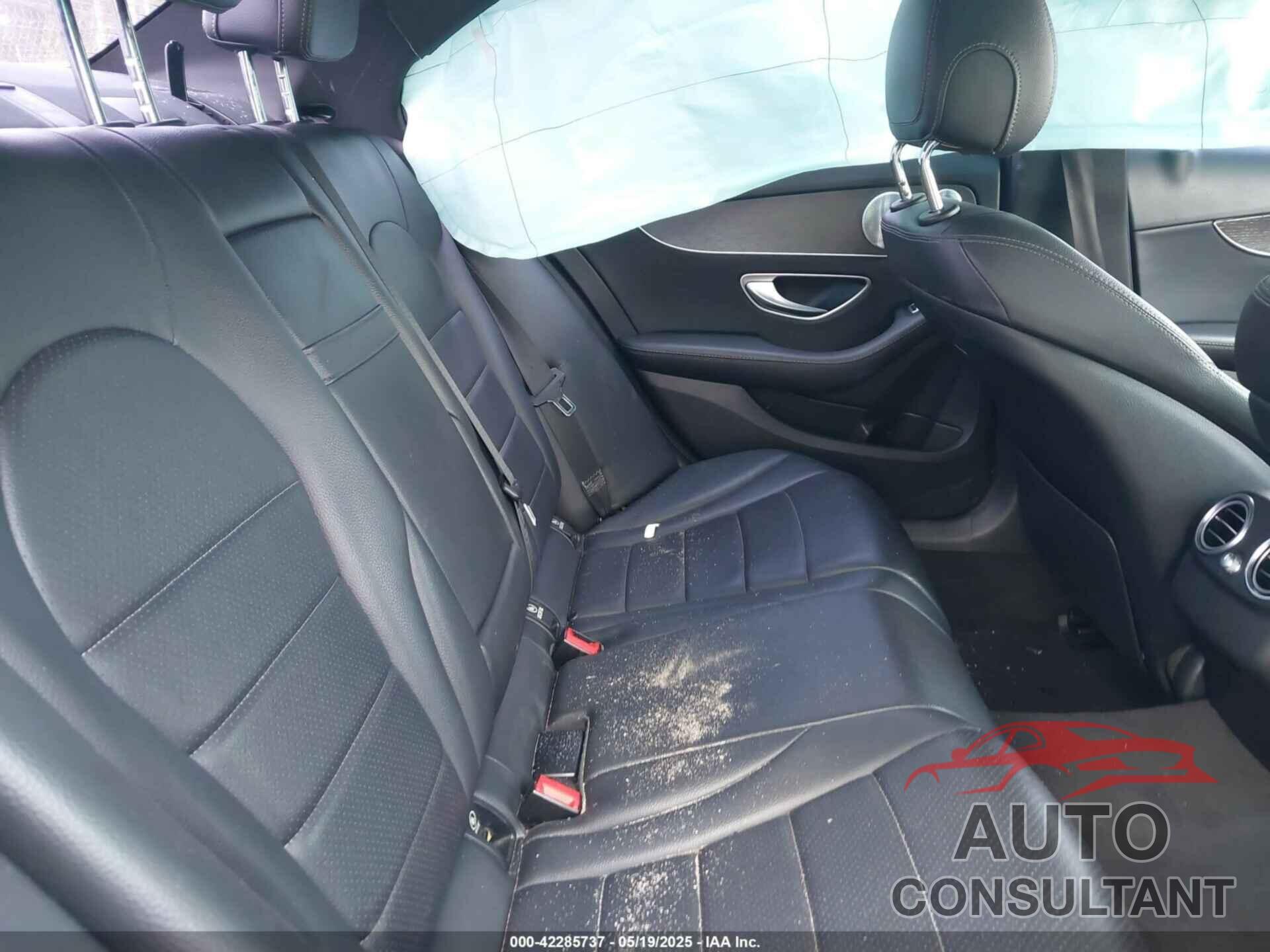 MERCEDES-BENZ C 300 2019 - 55SWF8EB7KU301367